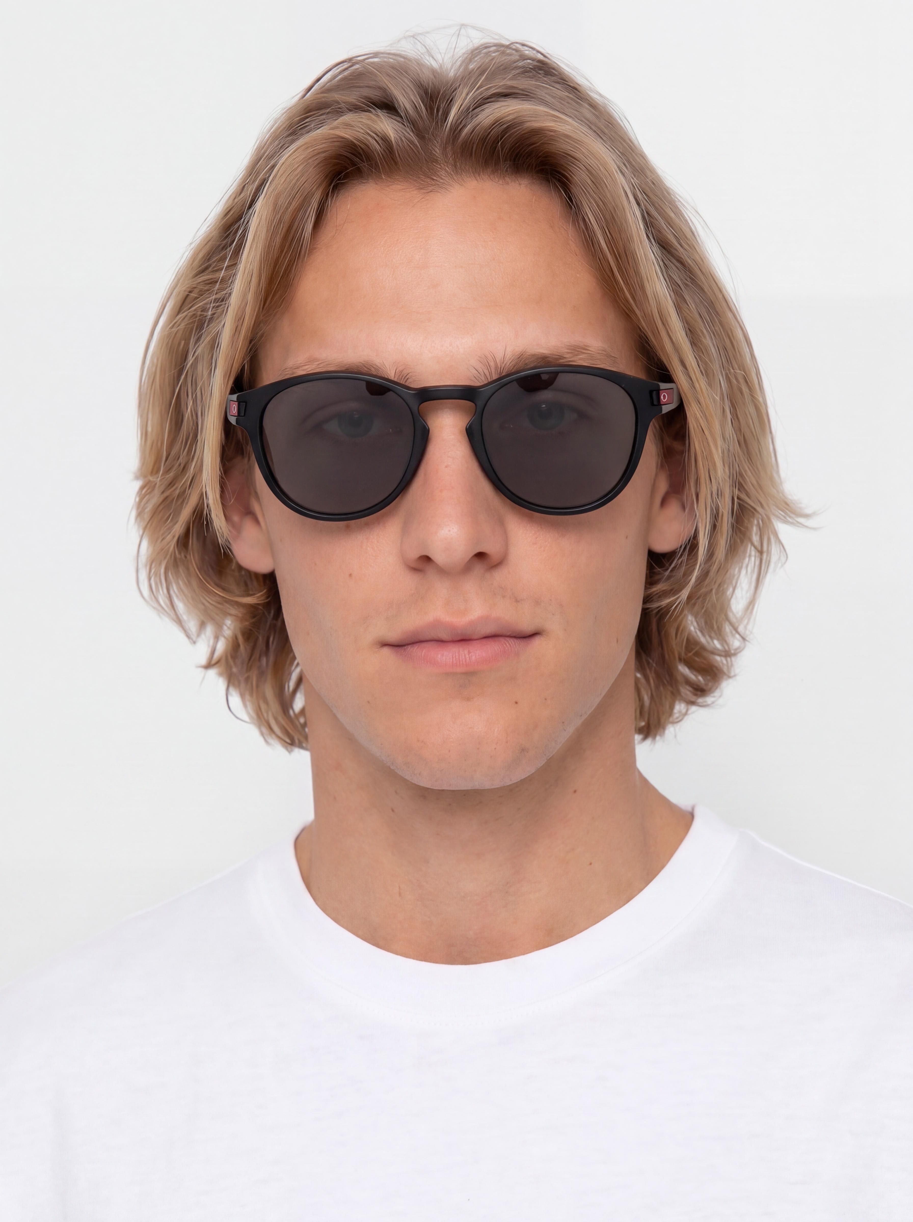 Slnečné okuliare Oakley Latch (matte black/prizm black polar)