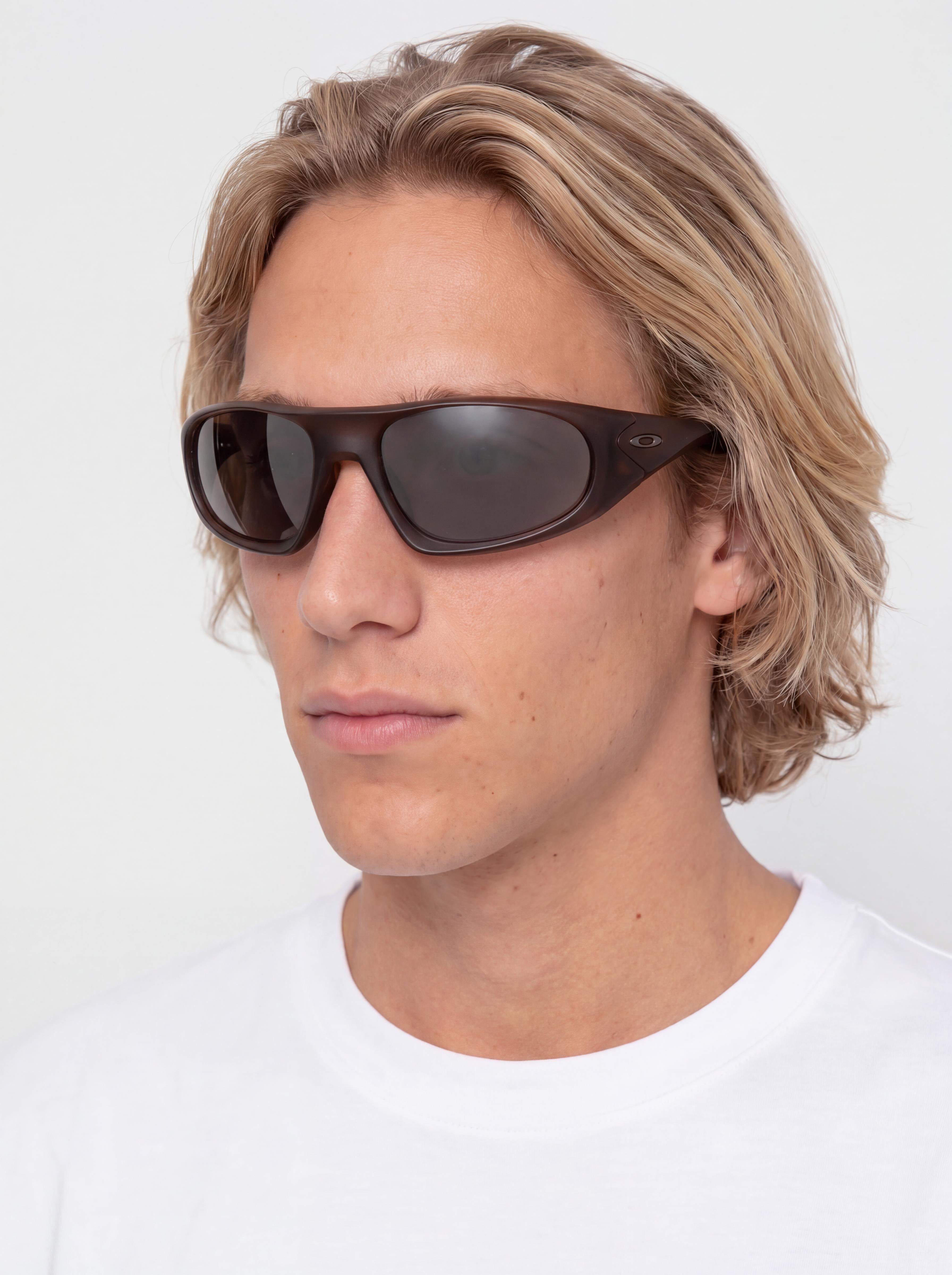 Slnečné okuliare Oakley Neoforma