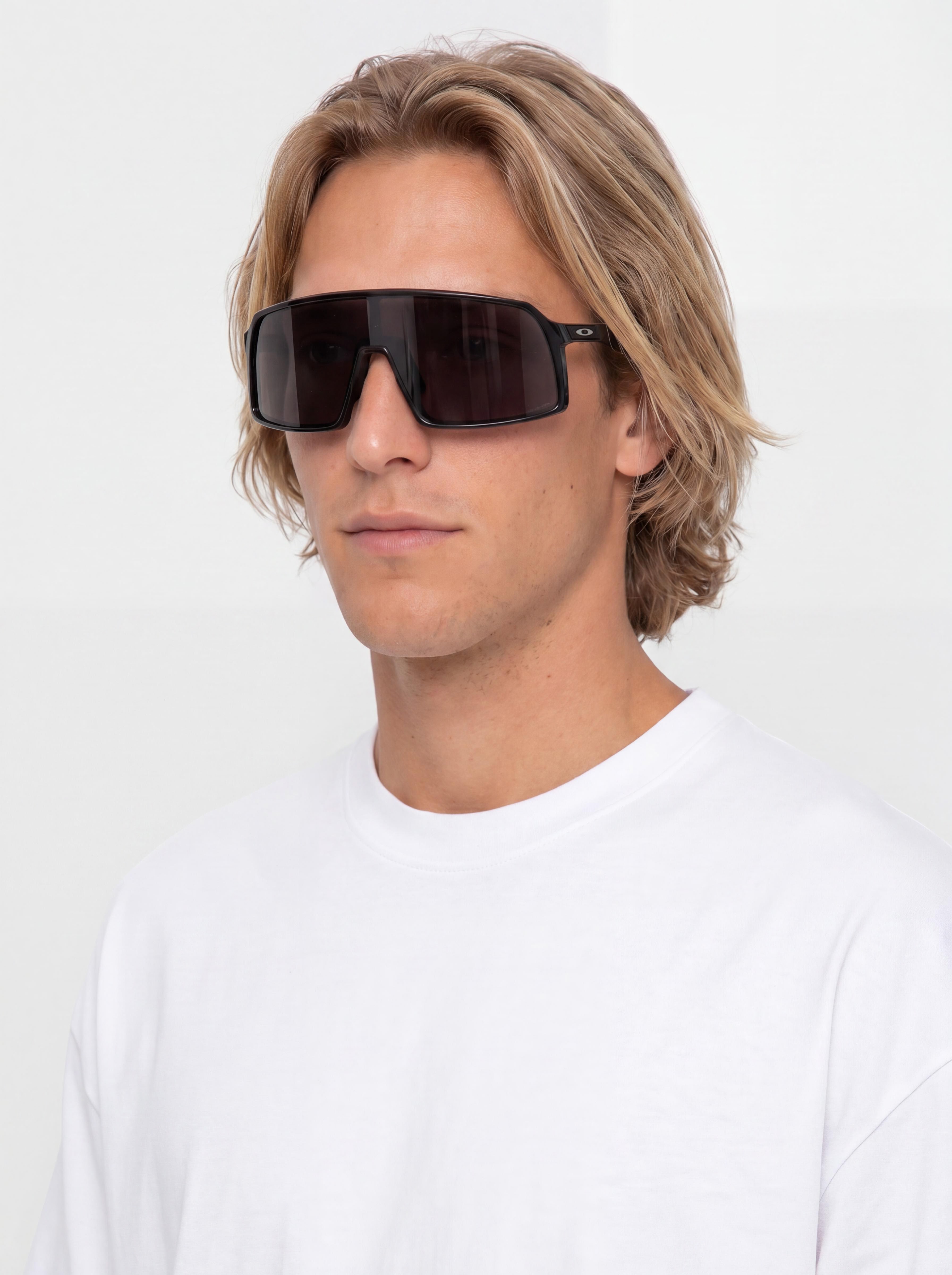 Slnečné okuliare Oakley Sutro (polished black/prizm black)