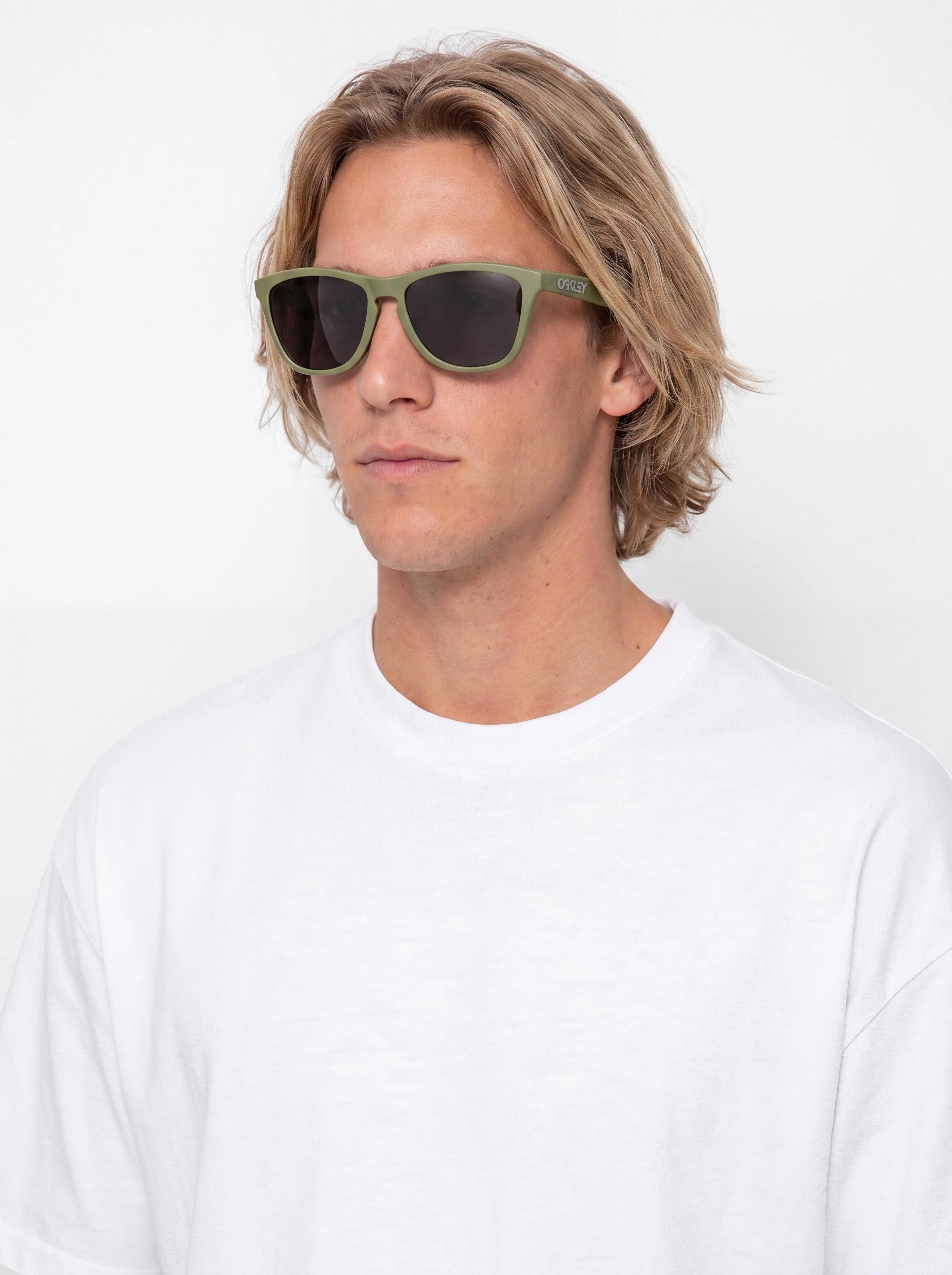 Slnečné okuliare Oakley Frogskins (matte fern/prizm black polar)