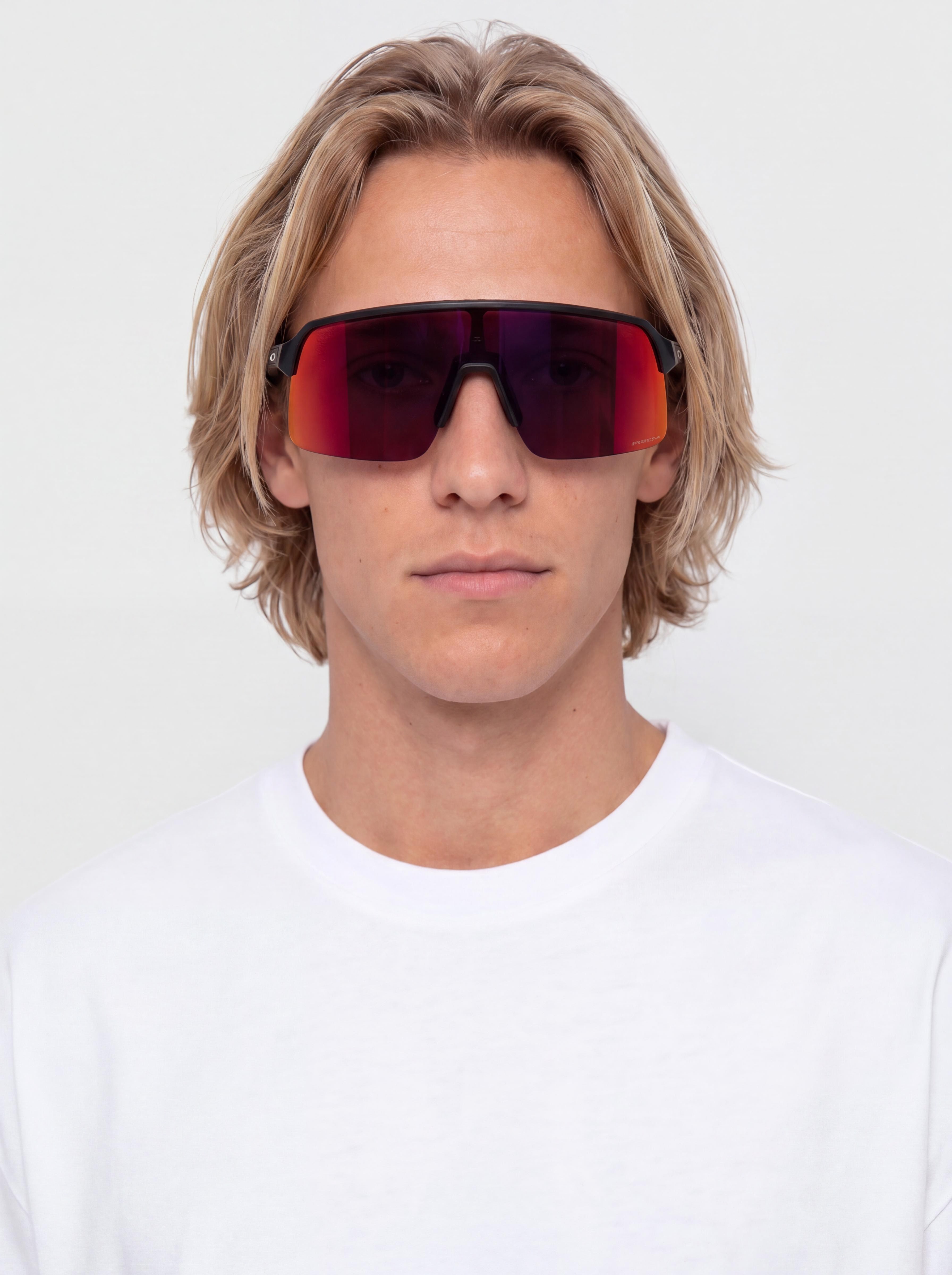 Slnečné okuliare Oakley Sutro Lite (matte black/prizm road)