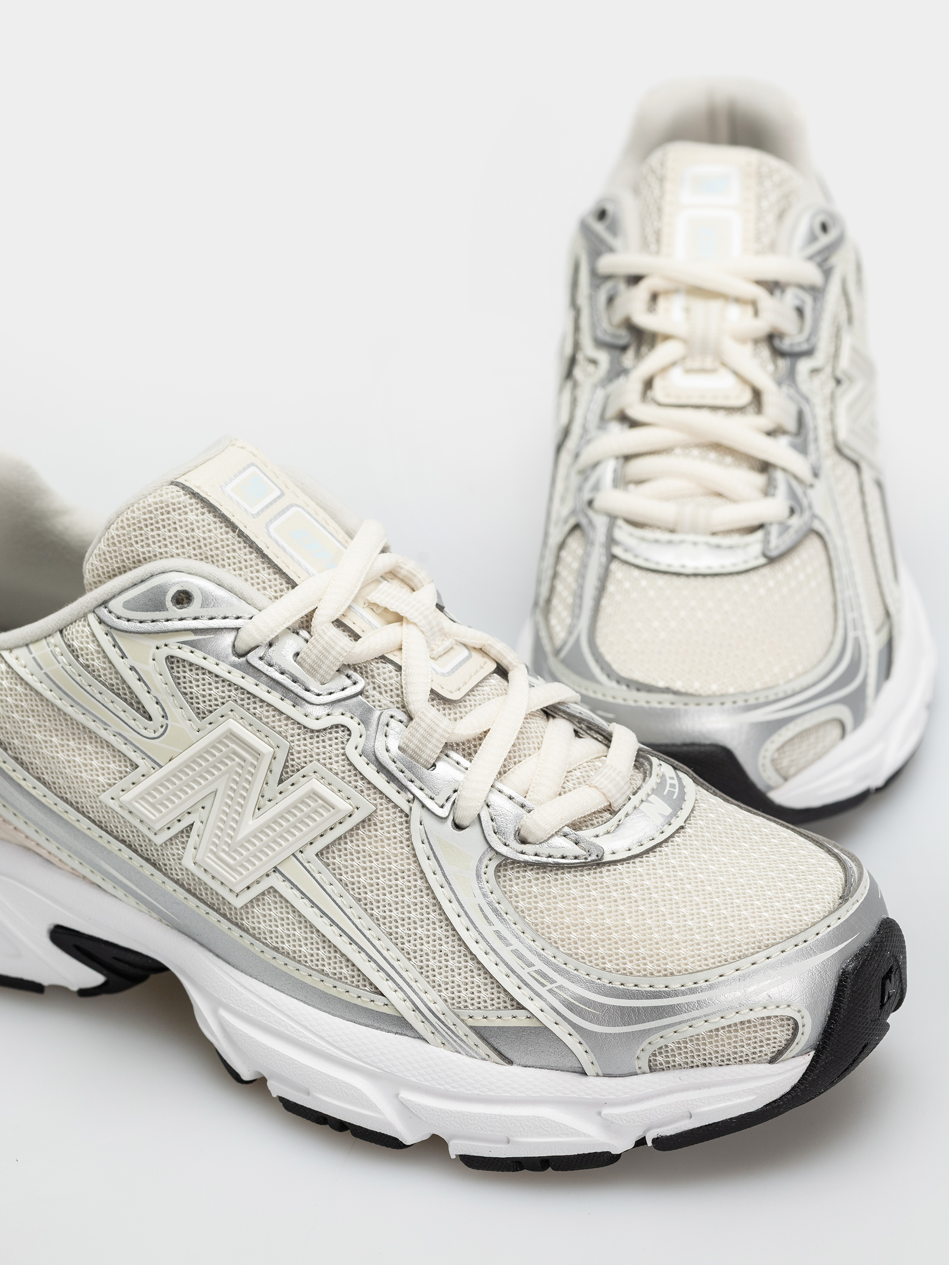 Topánky New Balance 740 JR (turtledove/linen)