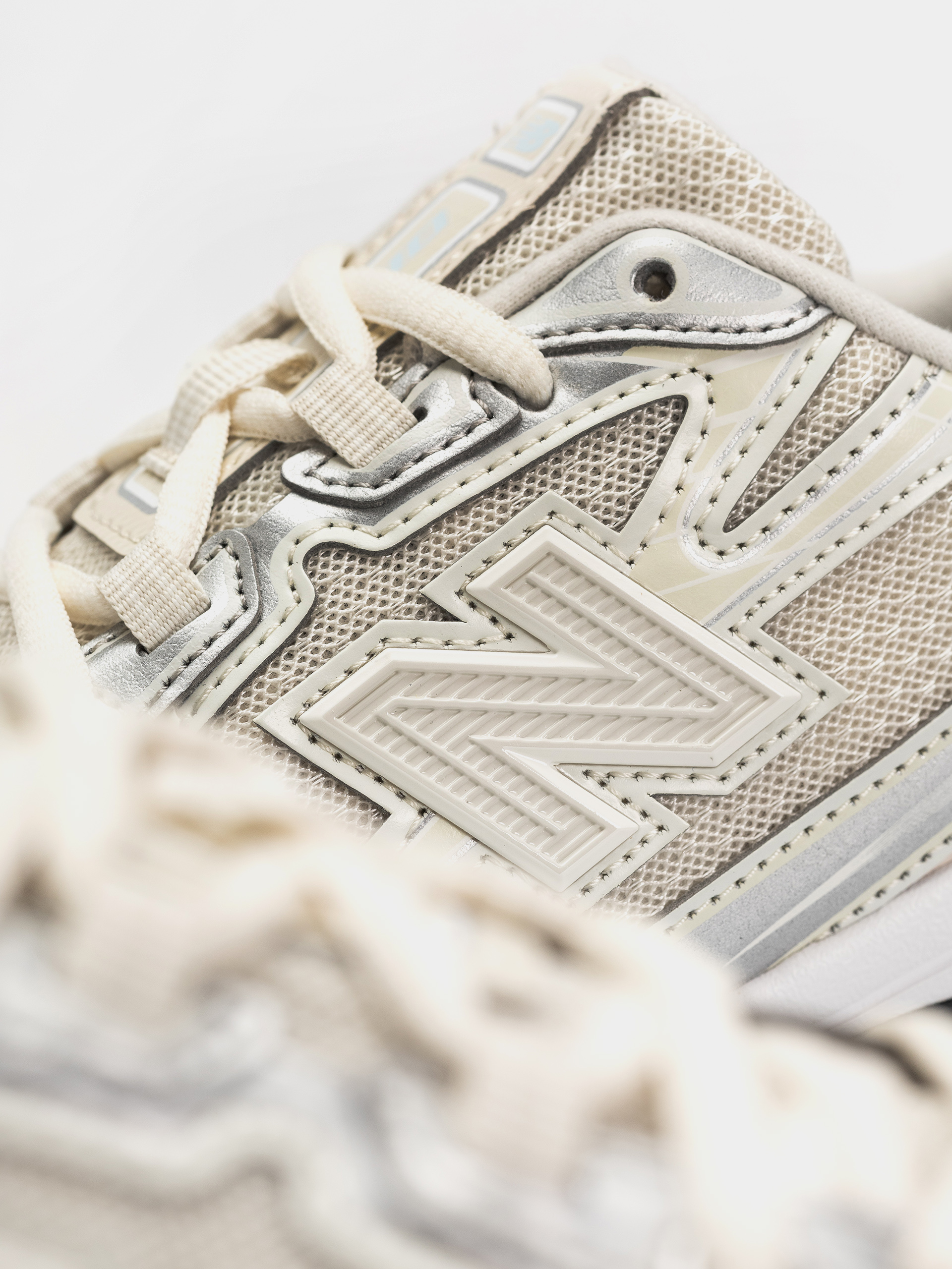 Topánky New Balance 740 JR (turtledove/linen)