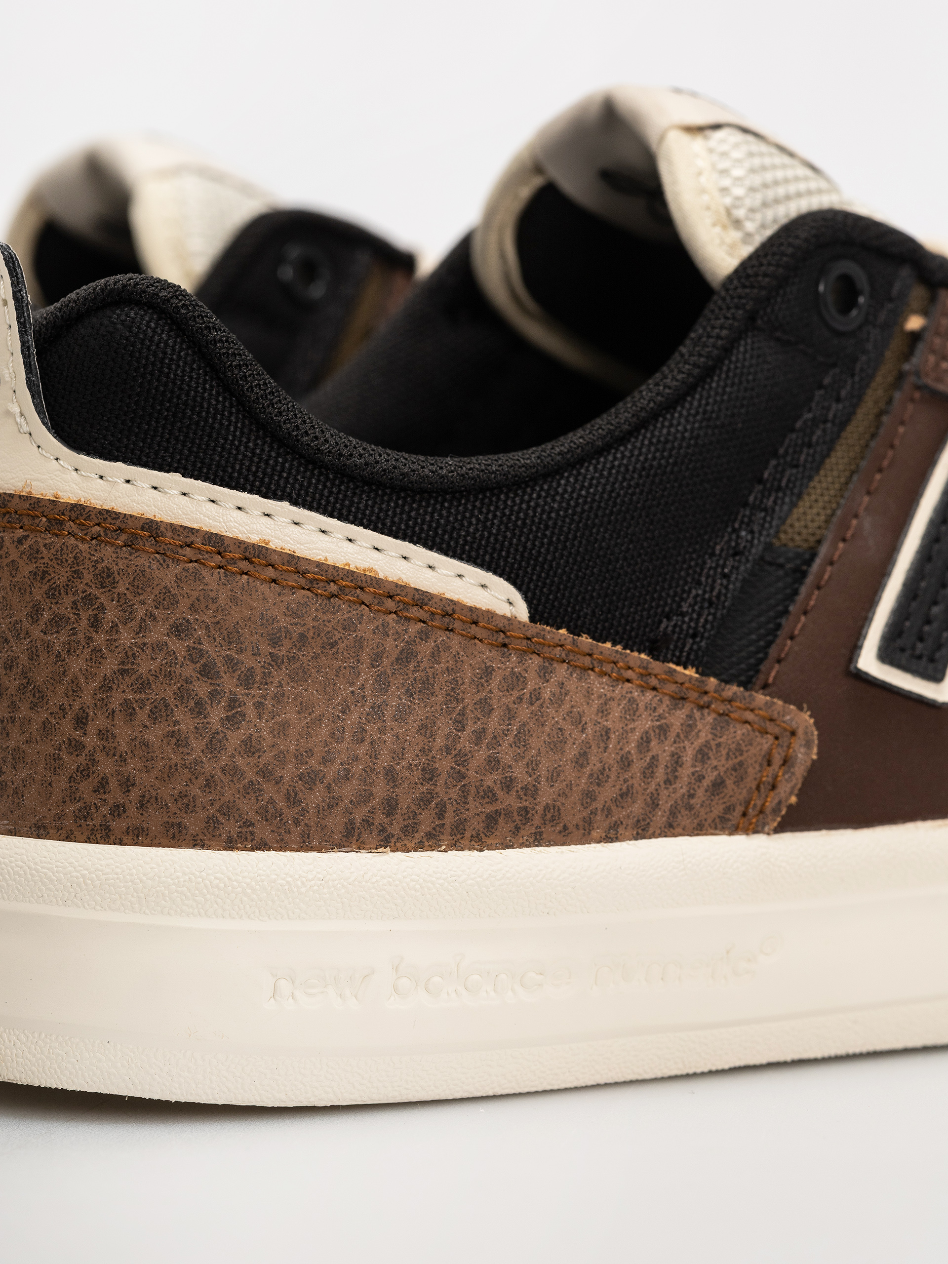Topánky New Balance 306 (pumpernickel/black)