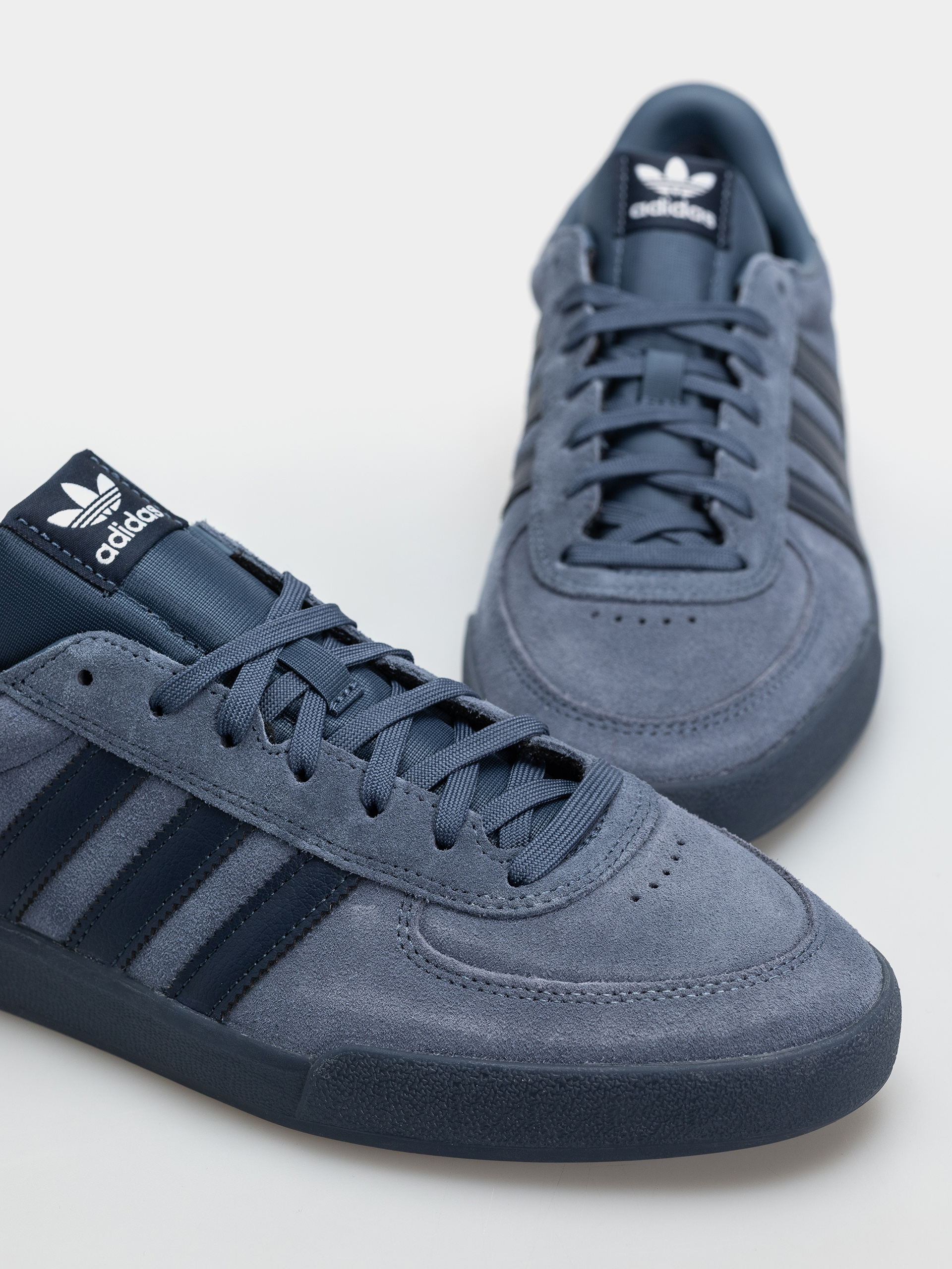 Topánky adidas Glenburn (prloin/prloin/goldmt)