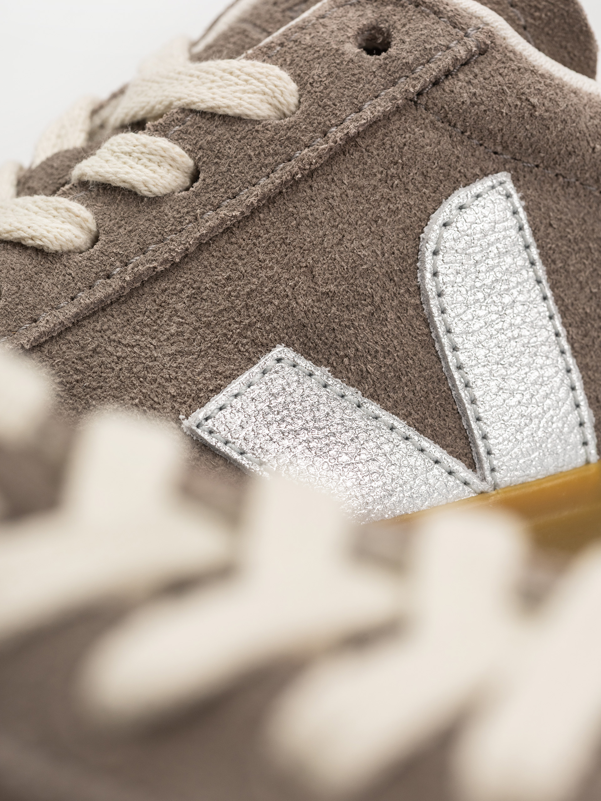 Topánky Veja Campo Wmn (moonrock silver natural)