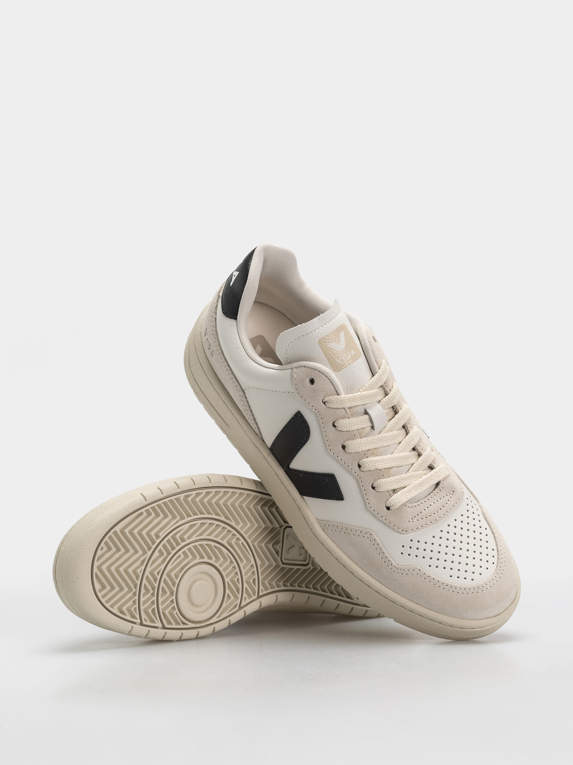 Topánky Veja V 90 (white black)