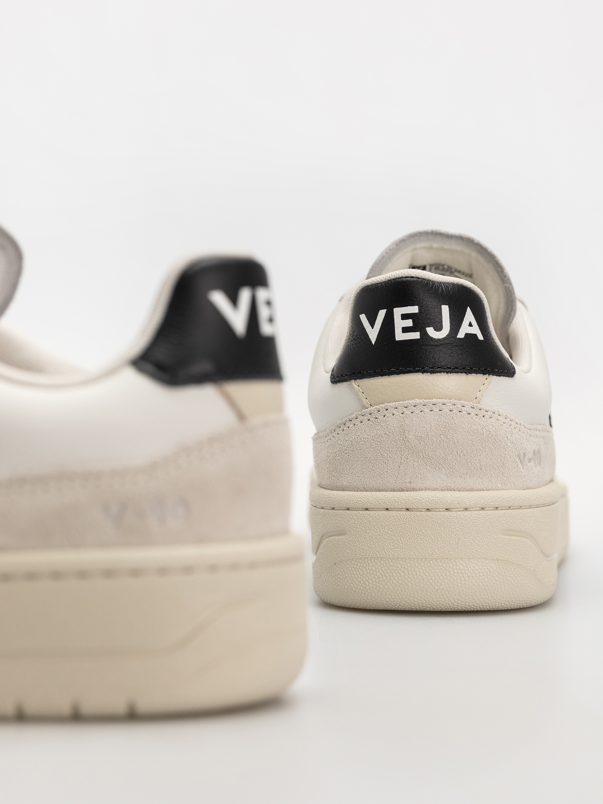 Topánky Veja V 90 (white black)
