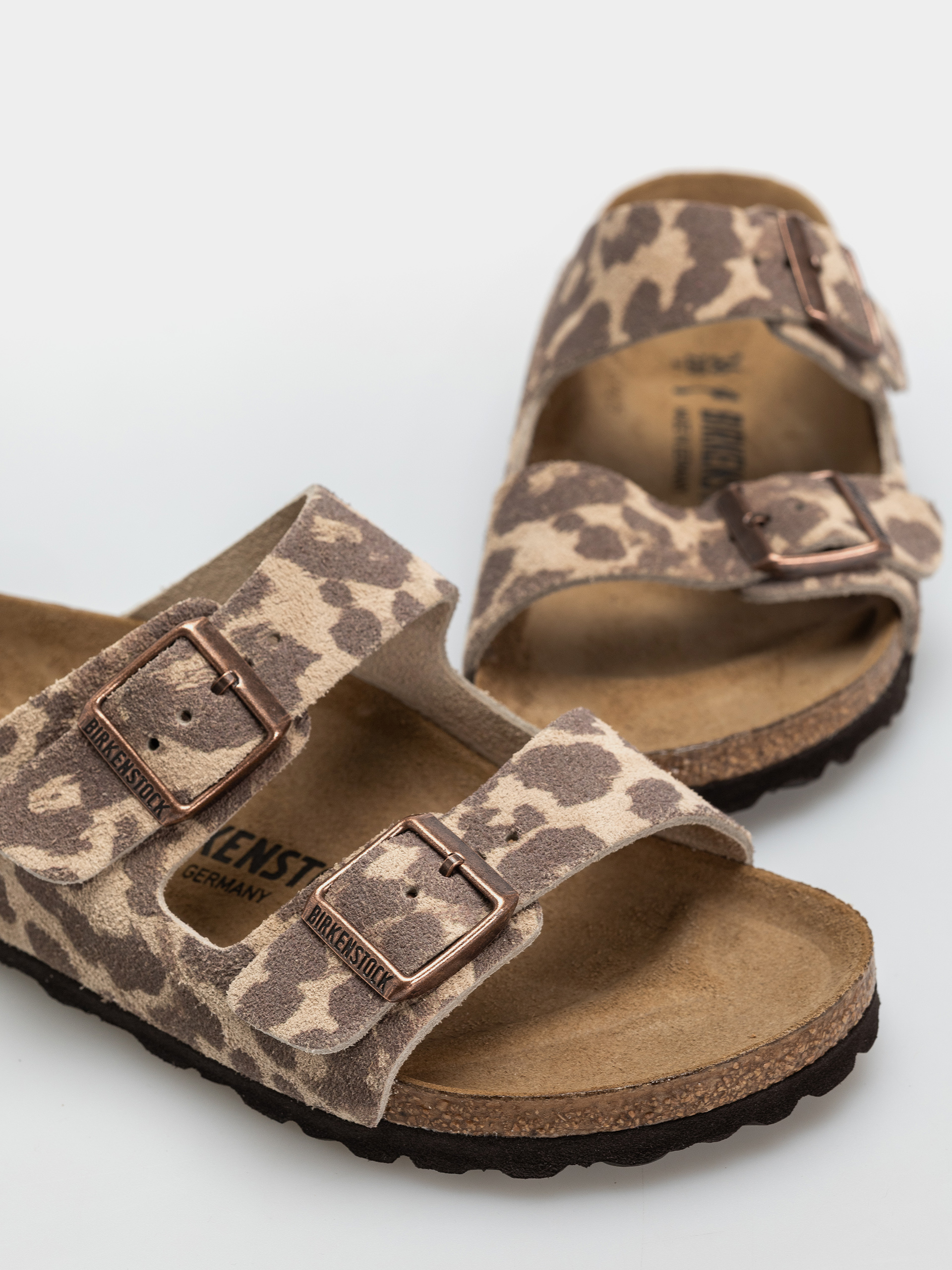 Šľapky Birkenstock Arizona Suede Leather Narrow (leo sandcastle)