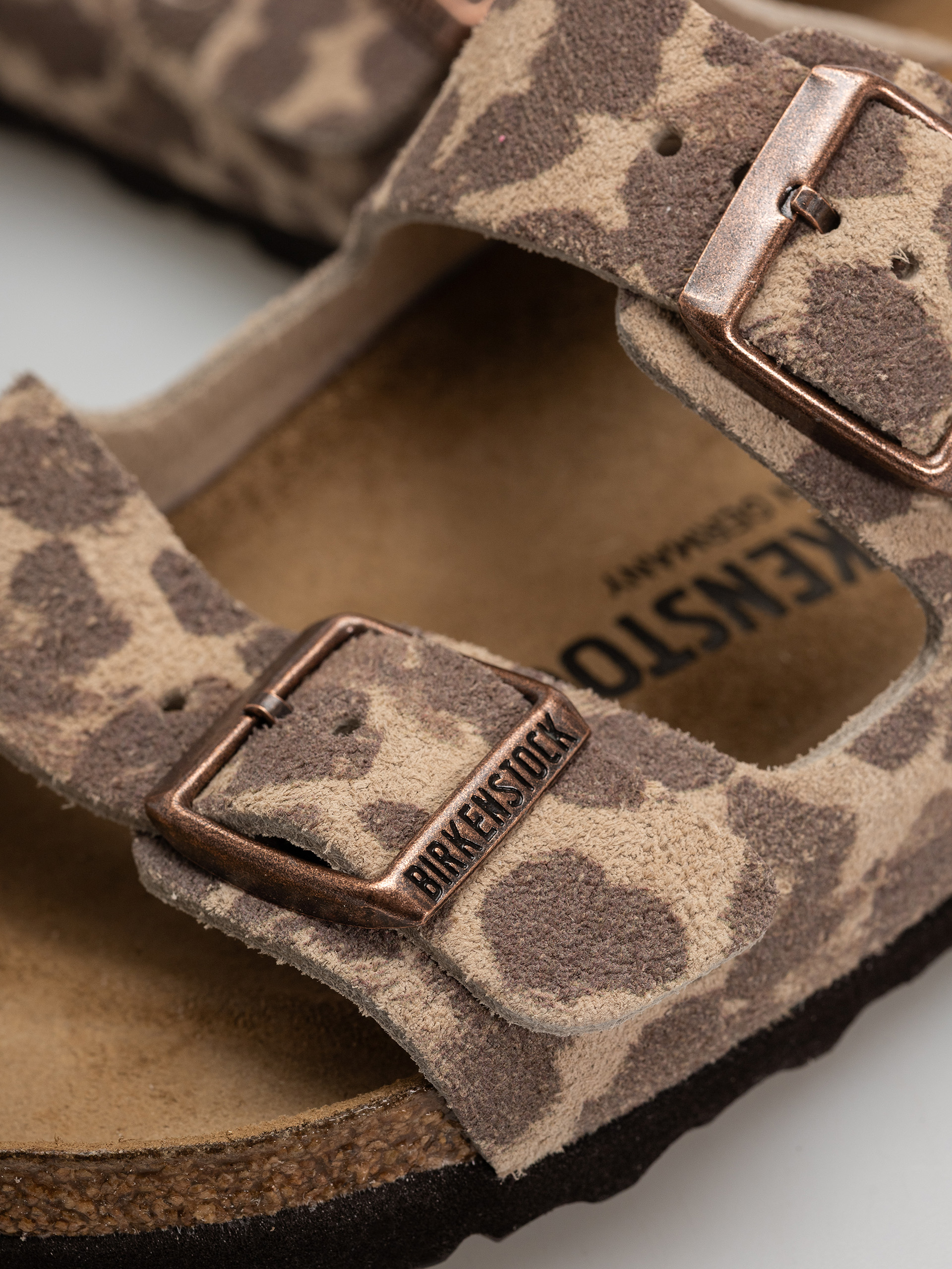 Šľapky Birkenstock Arizona Suede Leather Narrow (leo sandcastle)