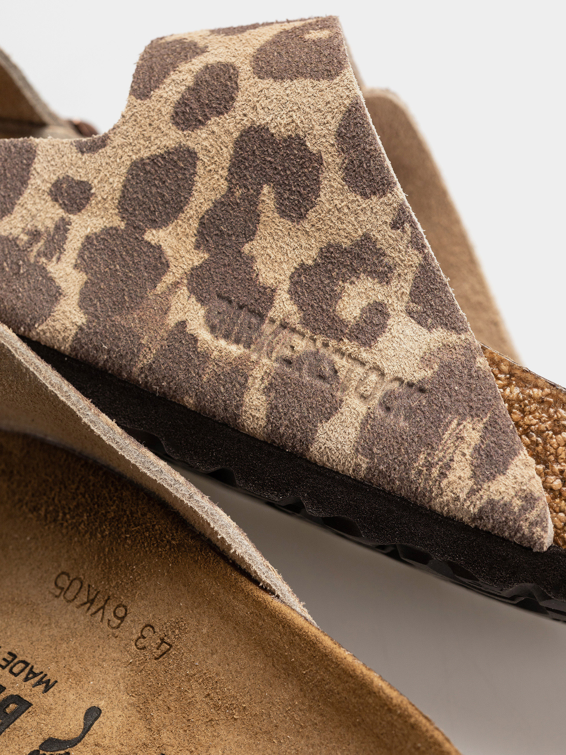 Šľapky Birkenstock Arizona Suede Leather Narrow (leo sandcastle)