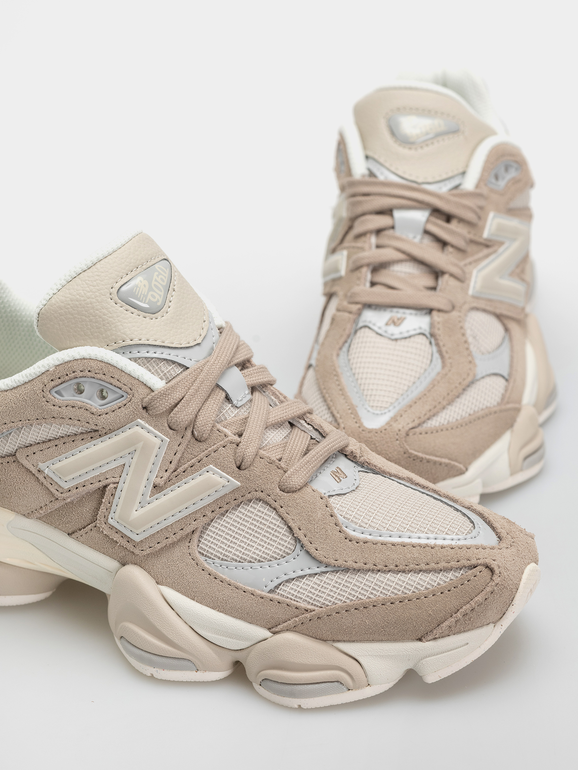 Topánky New Balance 9060 (driftwood/timberwolf)