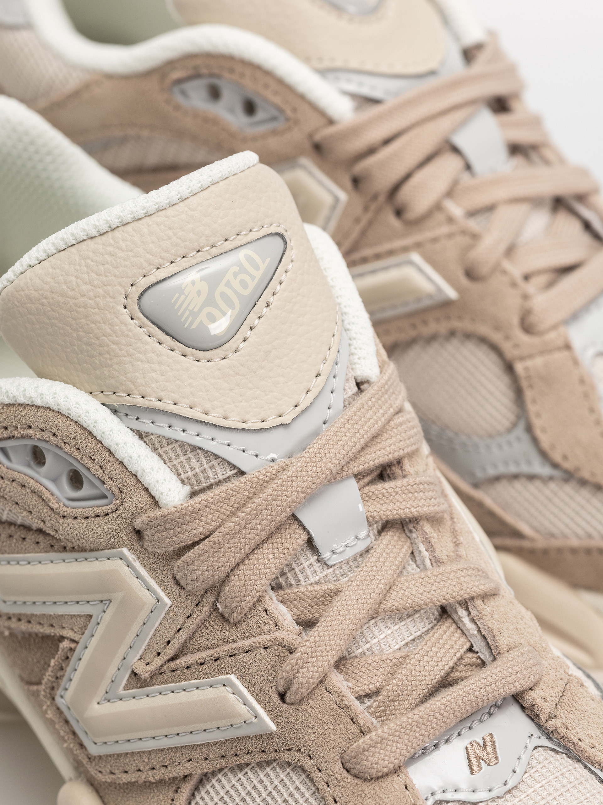 Topánky New Balance 9060 (driftwood/timberwolf)