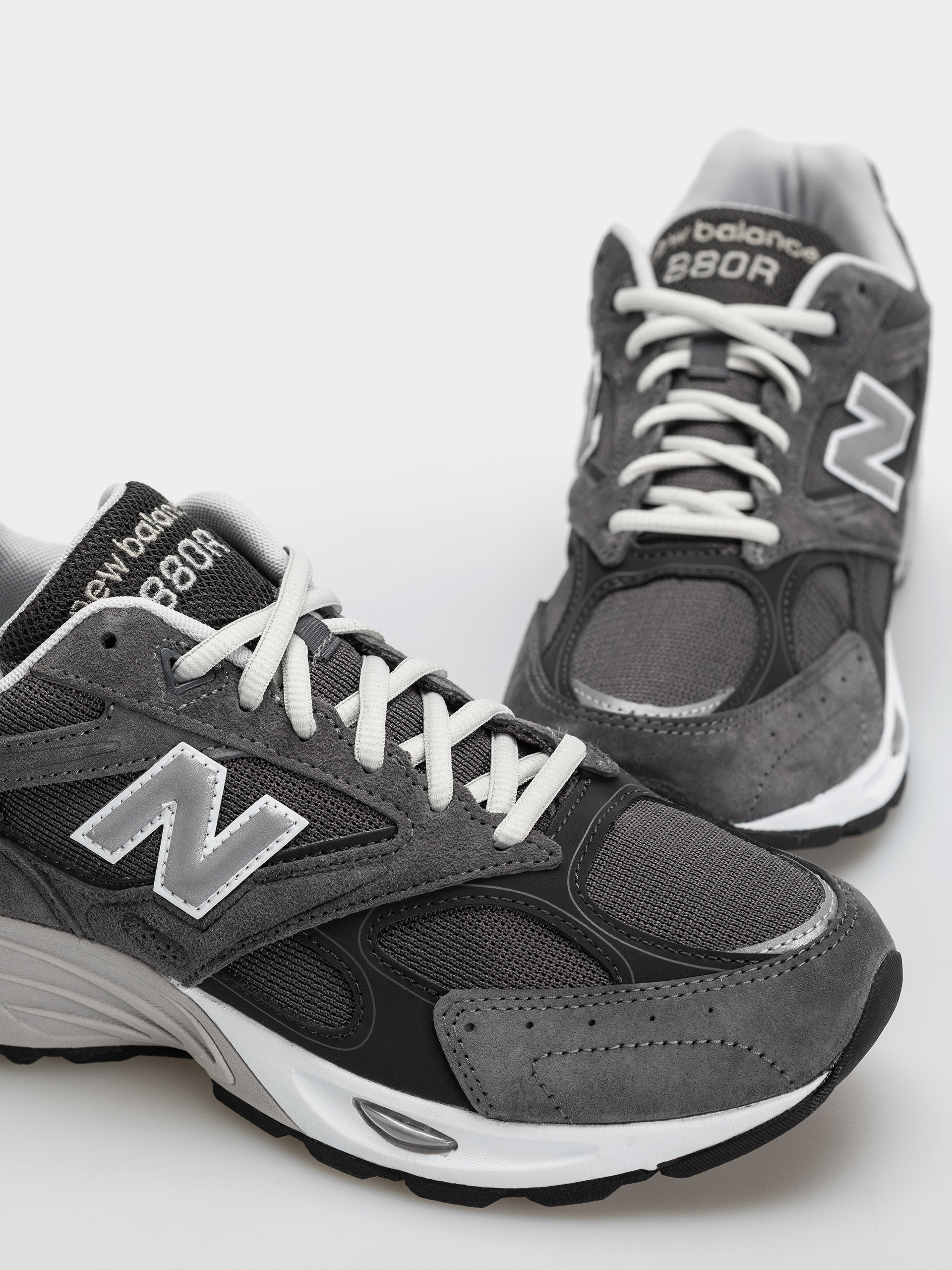 Topánky New Balance 880R (slate grey/magnet)