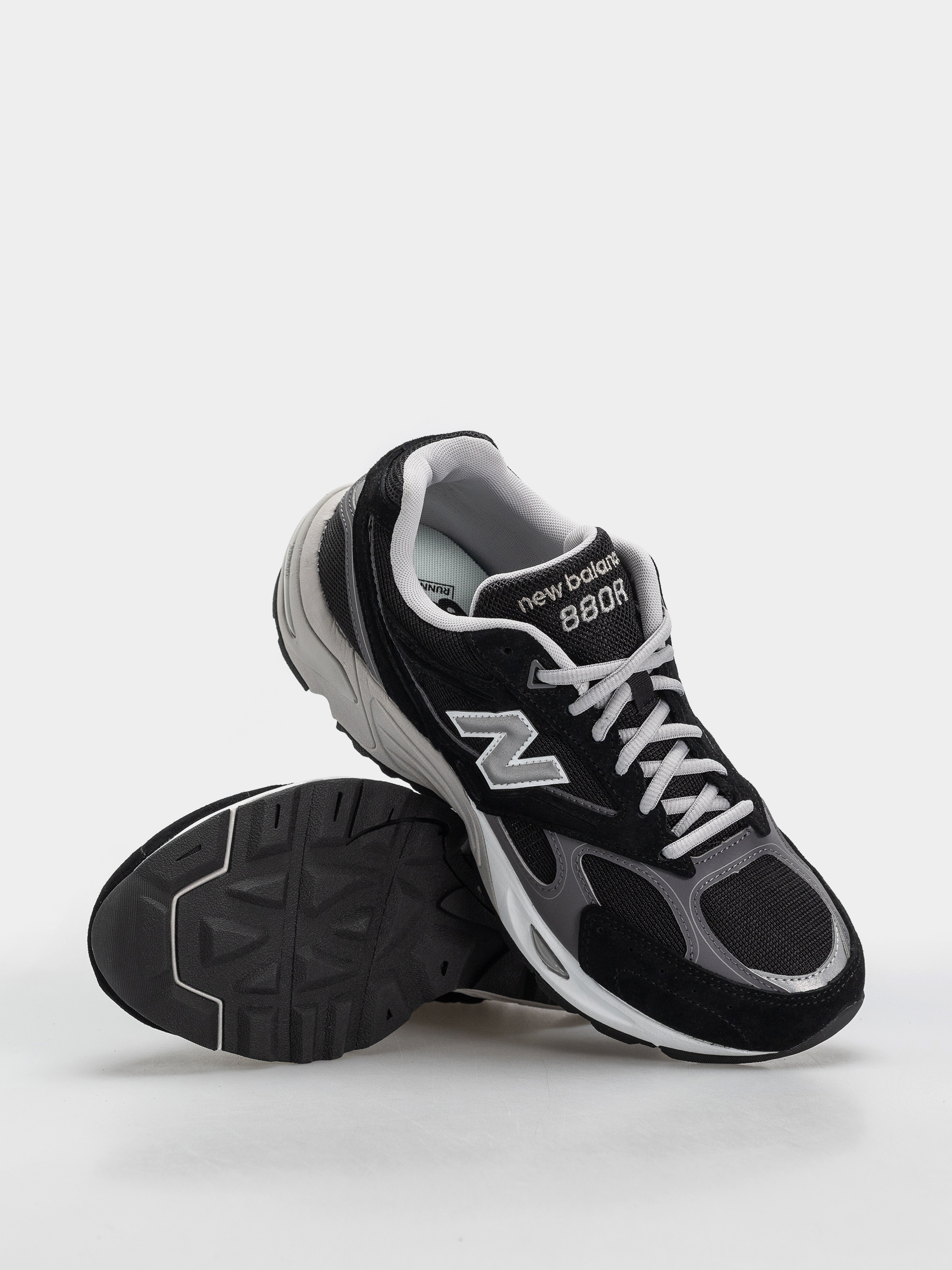 Topánky New Balance 880R (black/castlerock)