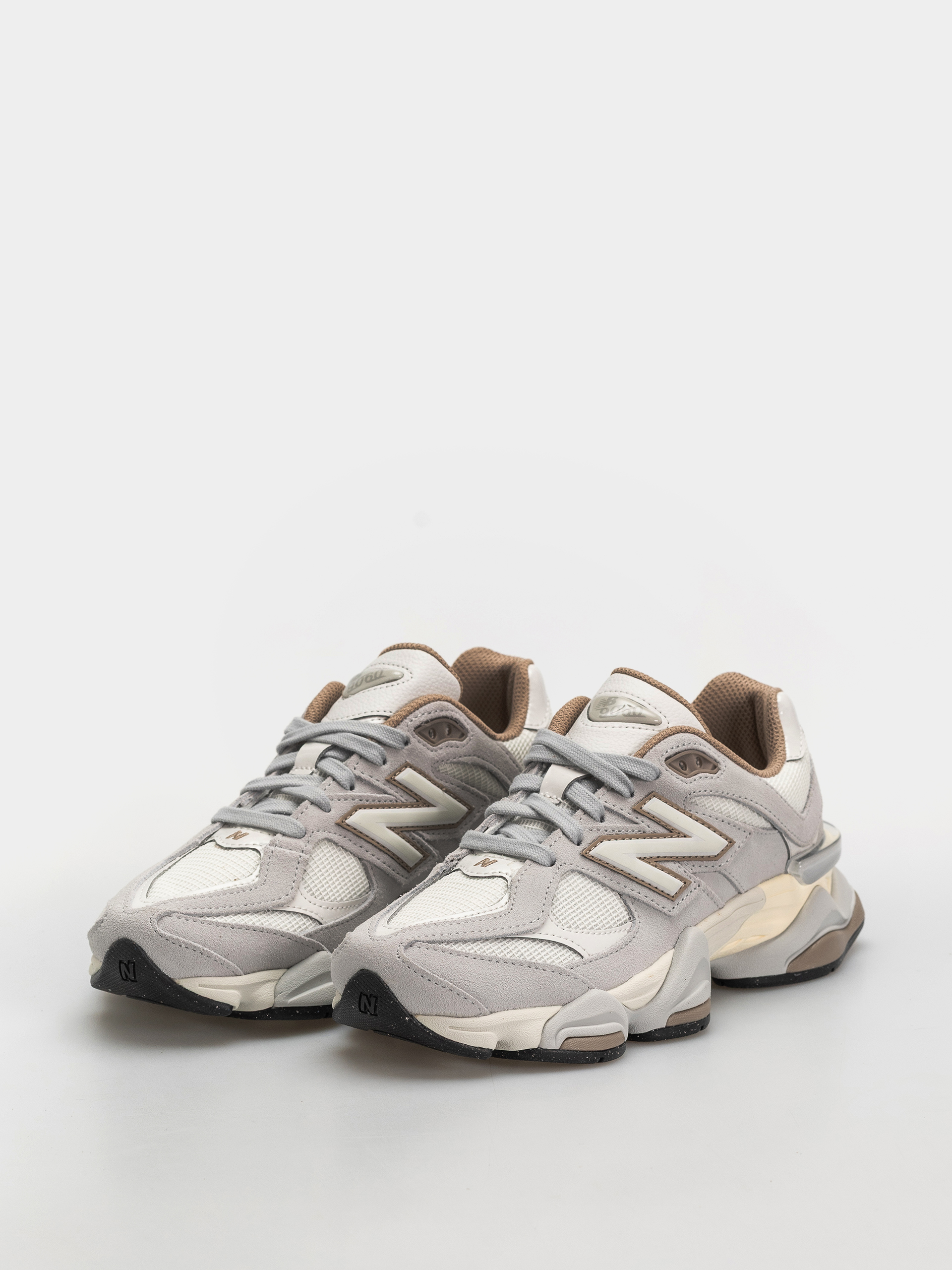 Topánky New Balance 9060 (driftwood/sea salt)