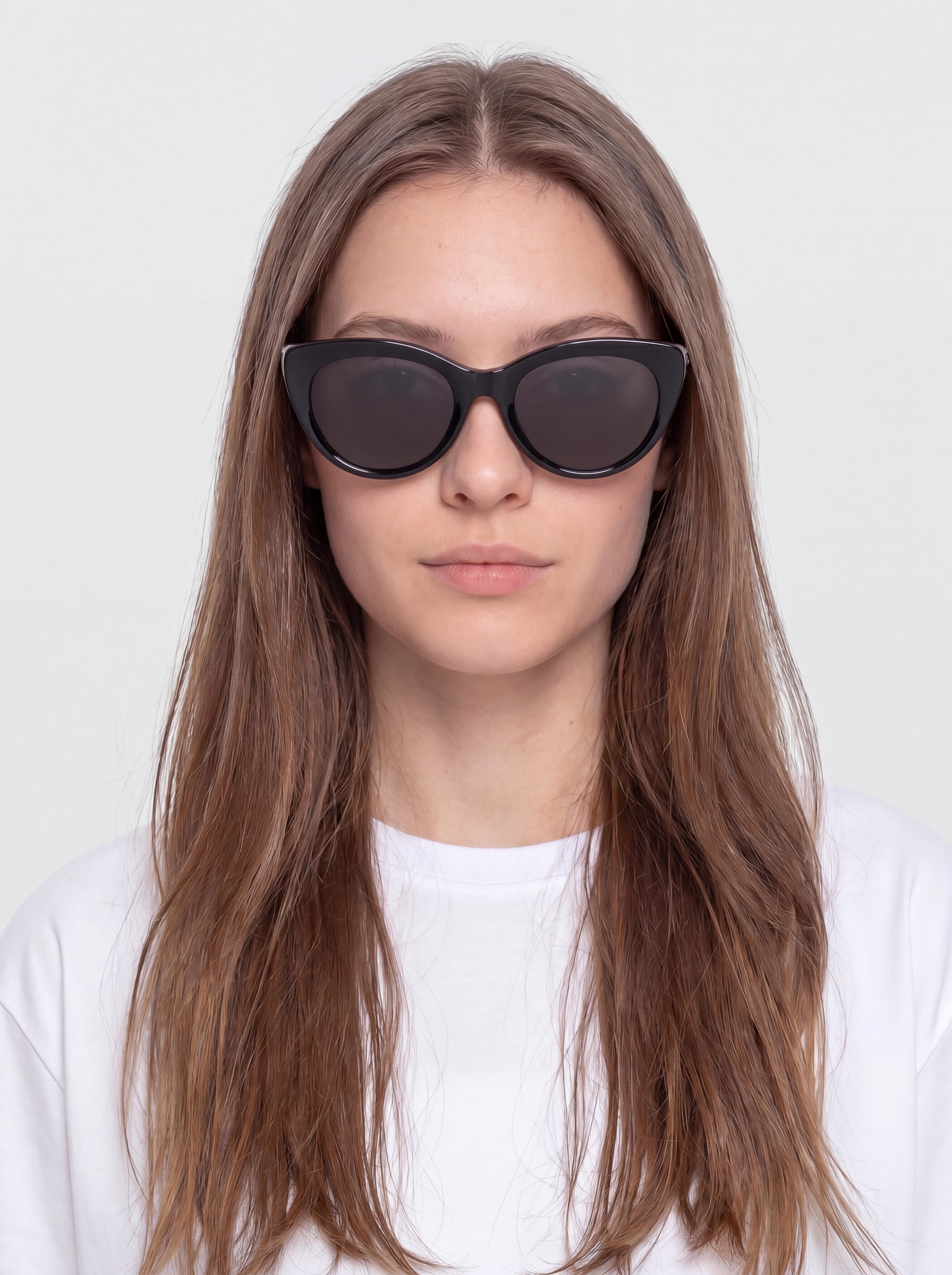 Slnečné okuliare Volcom Eyeeye Stone Wmn (gloss black/gray)