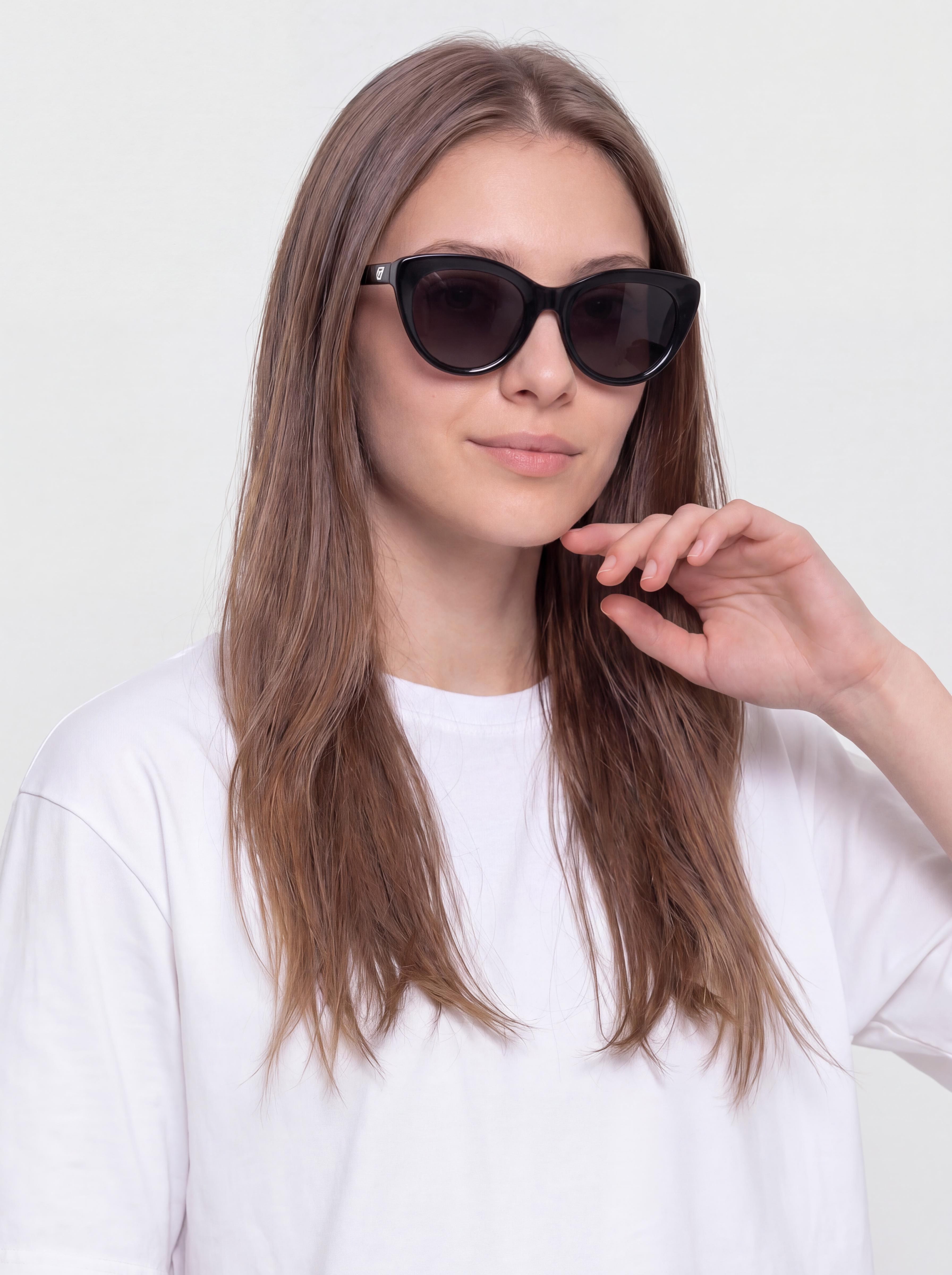 Slnečné okuliare Volcom Eyeeye Stone Wmn (gloss black/gray)