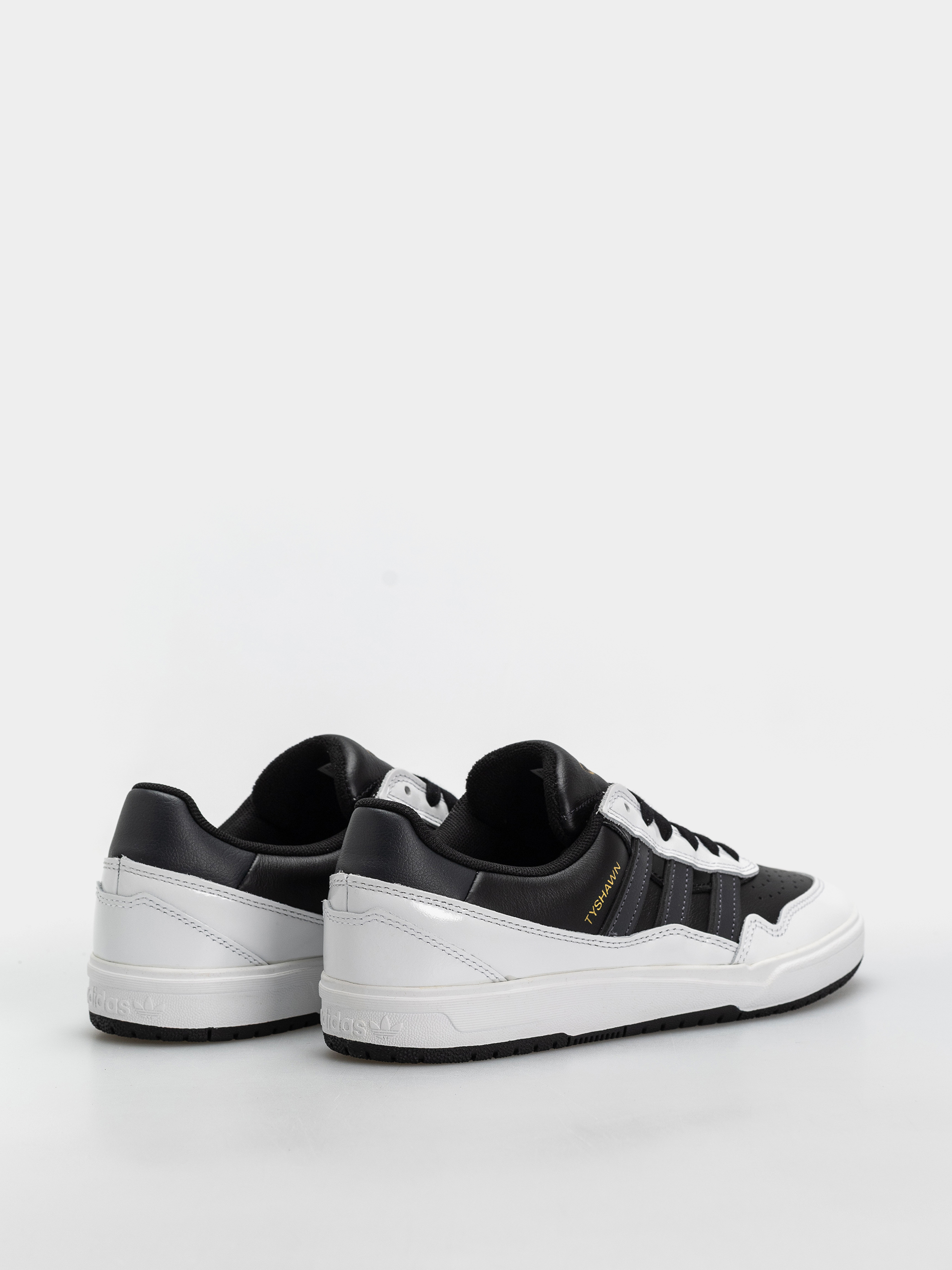 Topánky adidas Tyshawn II (cblack/carbon/ftwwht)