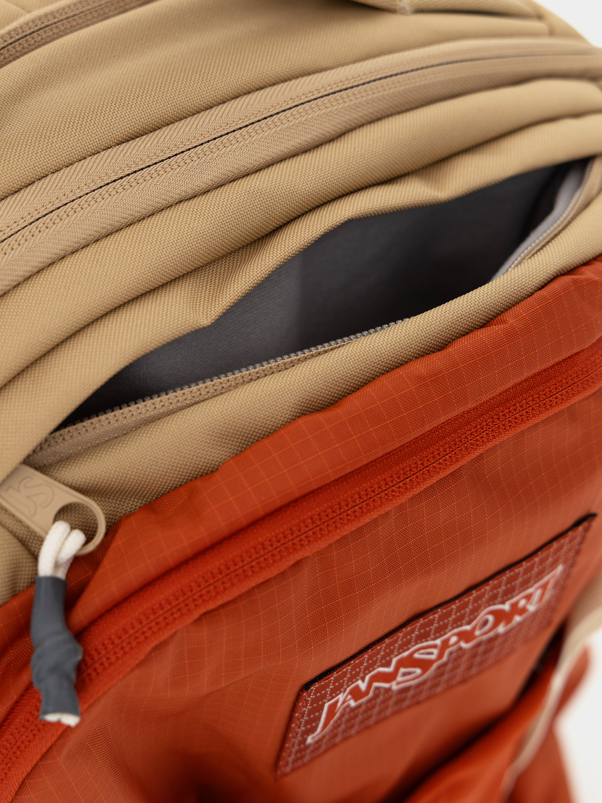 Batoh JanSport All Around Pack Large 34L (dune red)