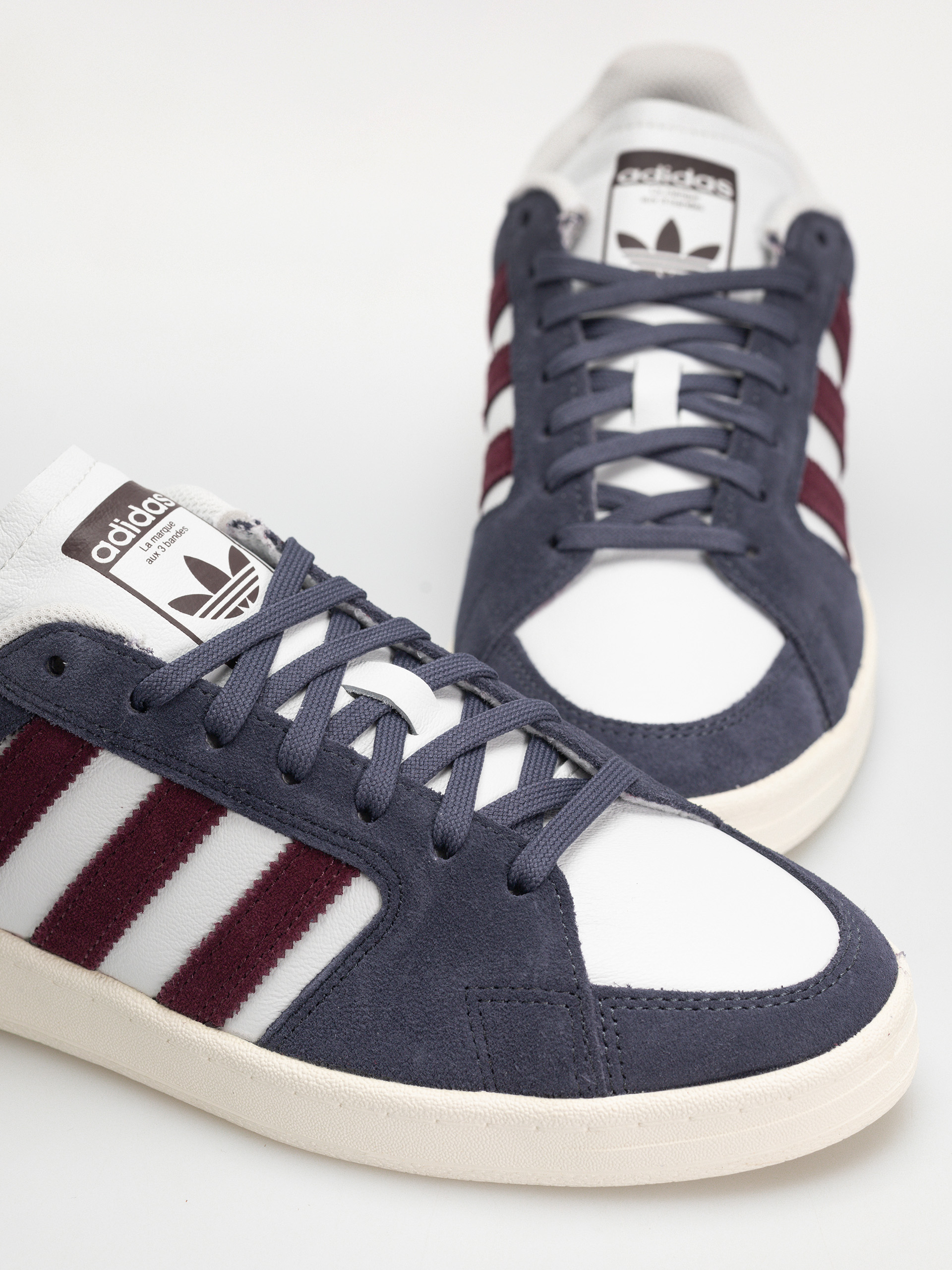 Topánky adidas Superskate Low (shanav/maroon/crywht)