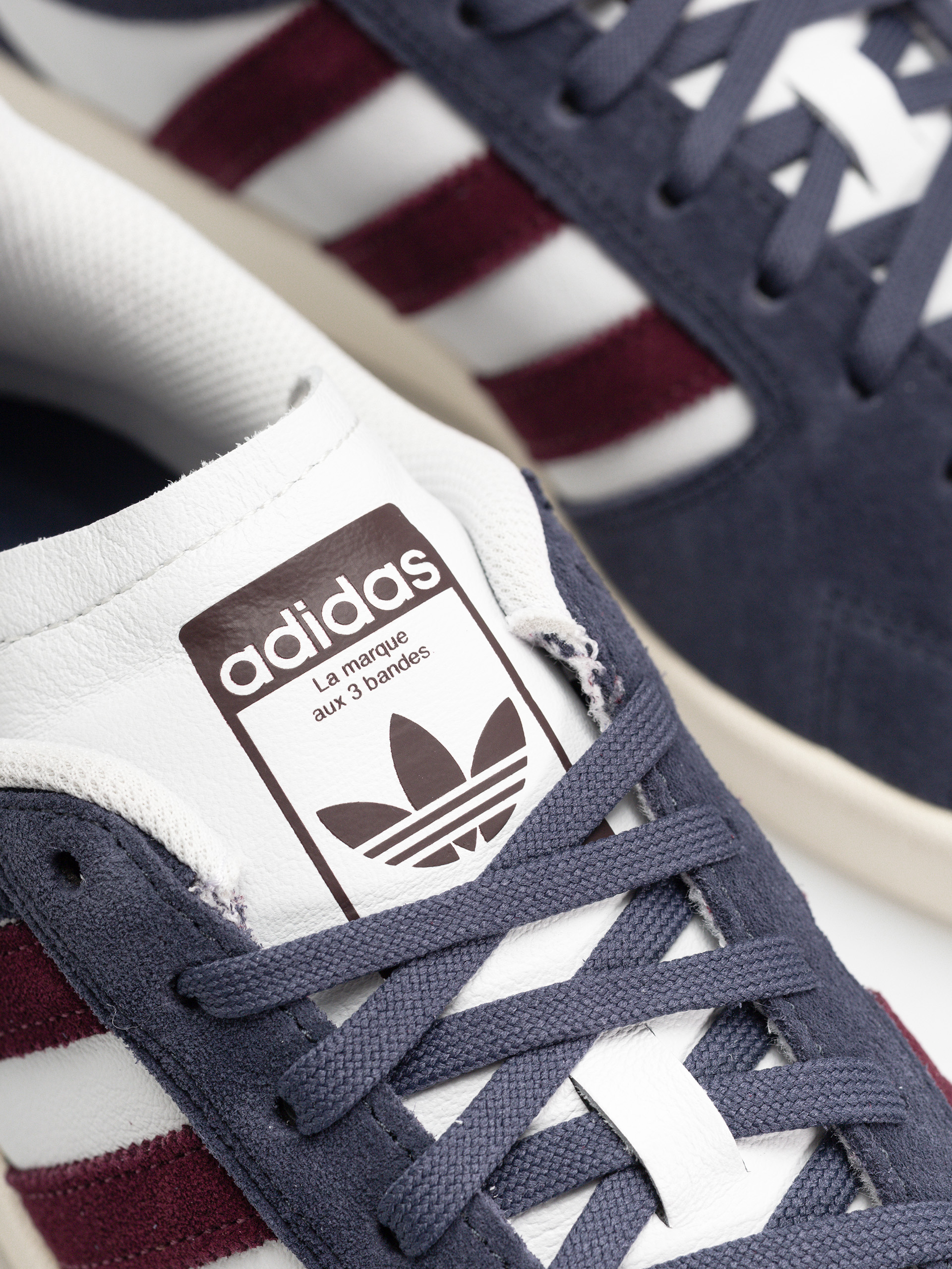 Topánky adidas Superskate Low (shanav/maroon/crywht)