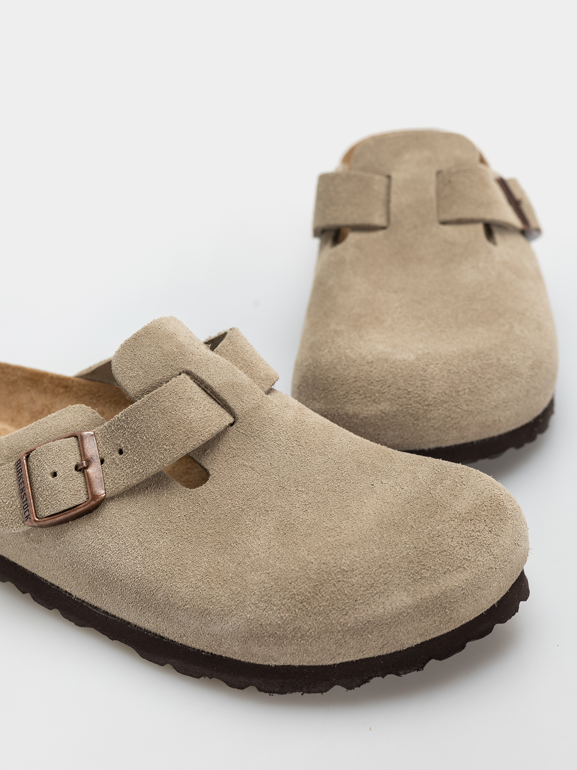 Šľapky Birkenstock Boston Soft Footbed Suede Leather Narrow (taupe)