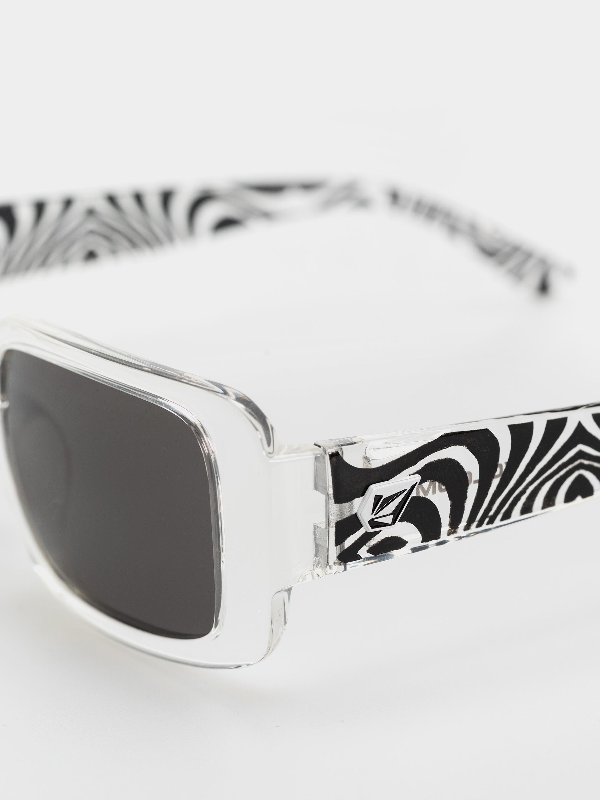 Slnečné okuliare Volcom True (asphalt beach/gray)