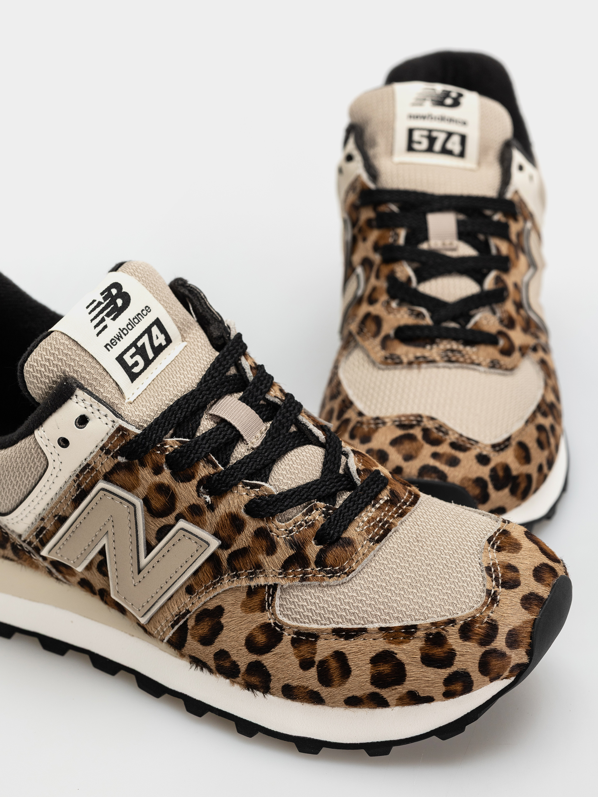 Topánky New Balance 574 Wmn (stoneware/linen/black)