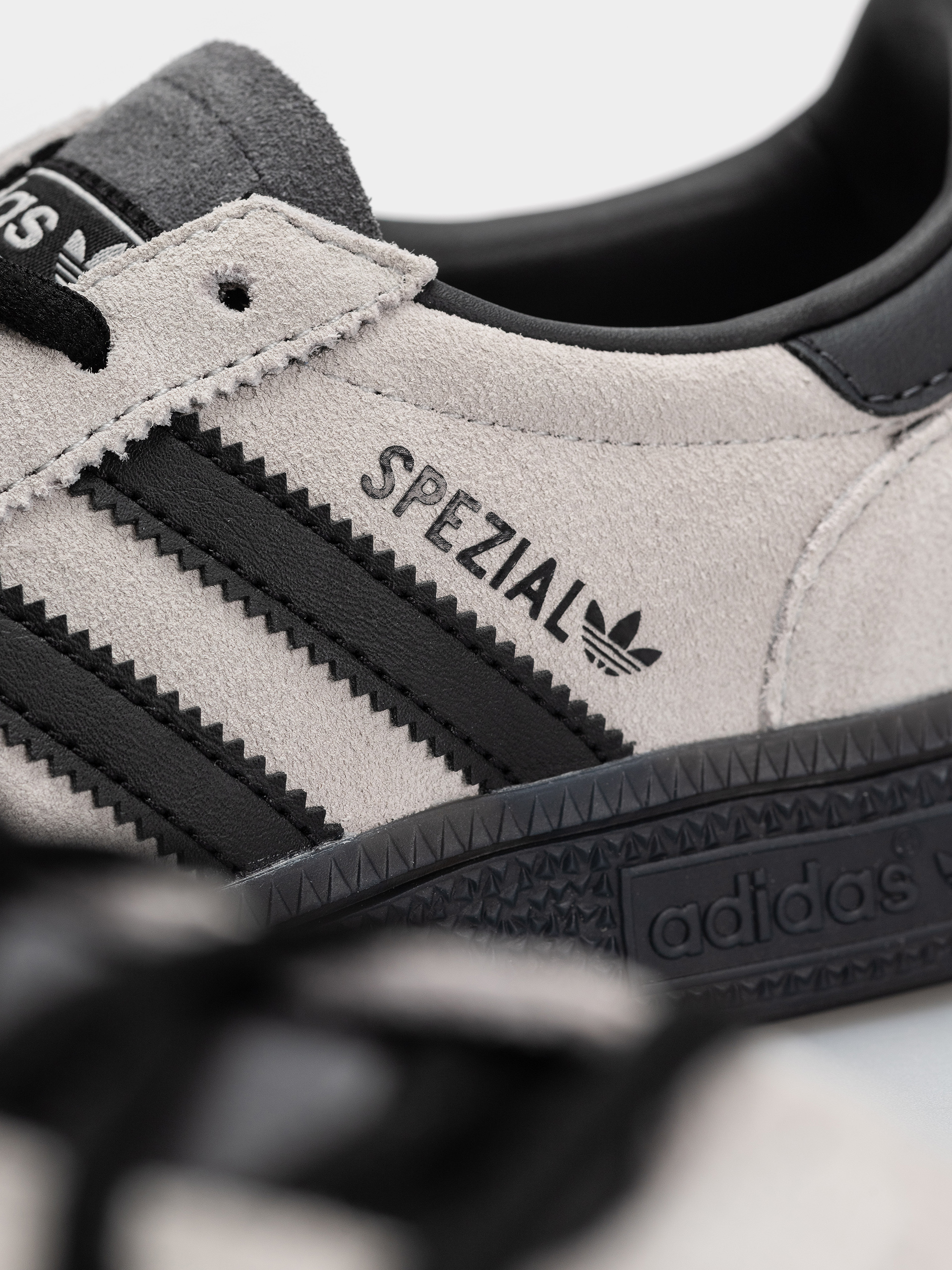 Topánky adidas Handball Spezial (gretwo/carbon/cblack)