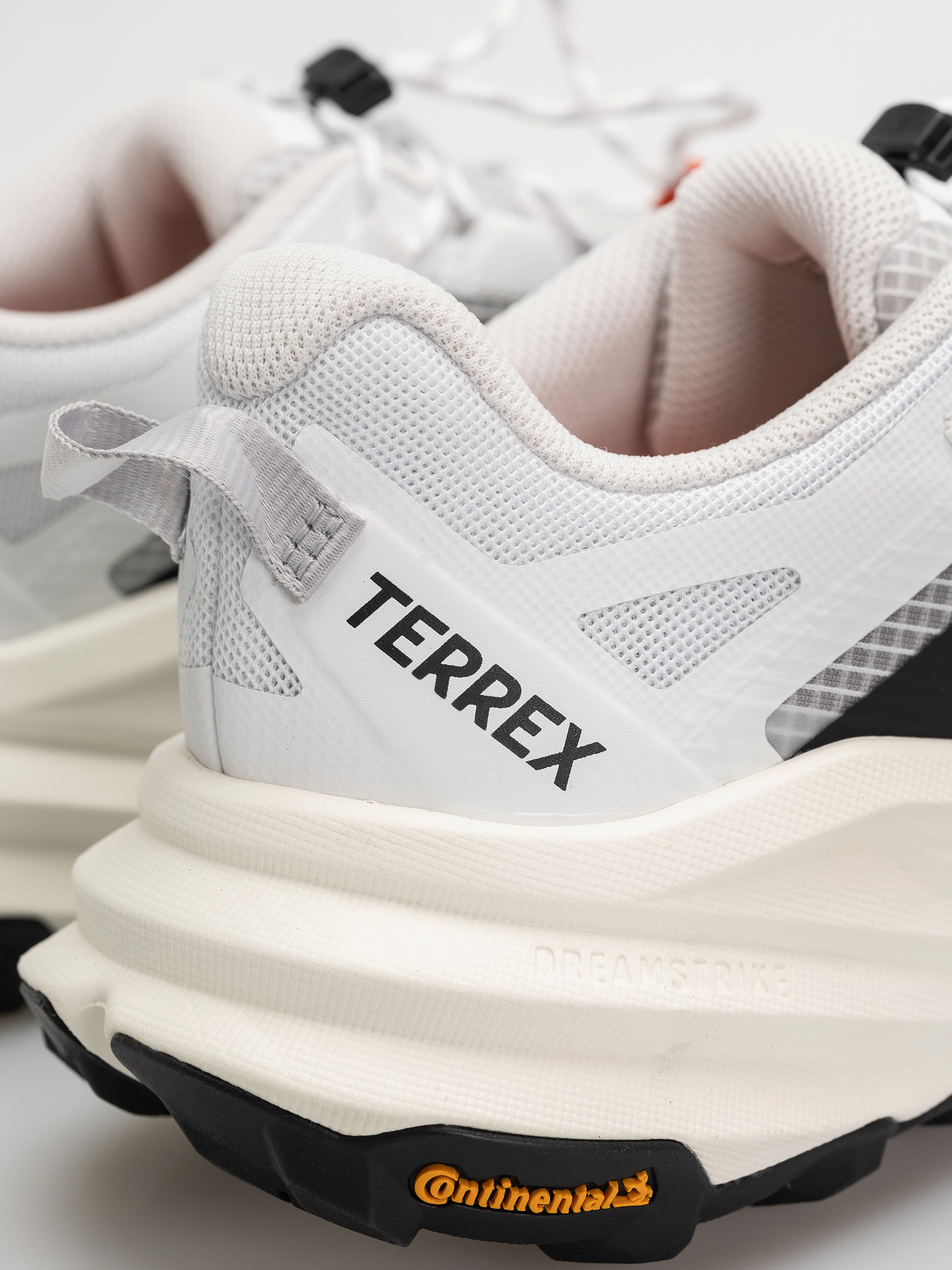 Topánky adidas Terrex Freehiker Sl (ftwwht/cblack/seimor)