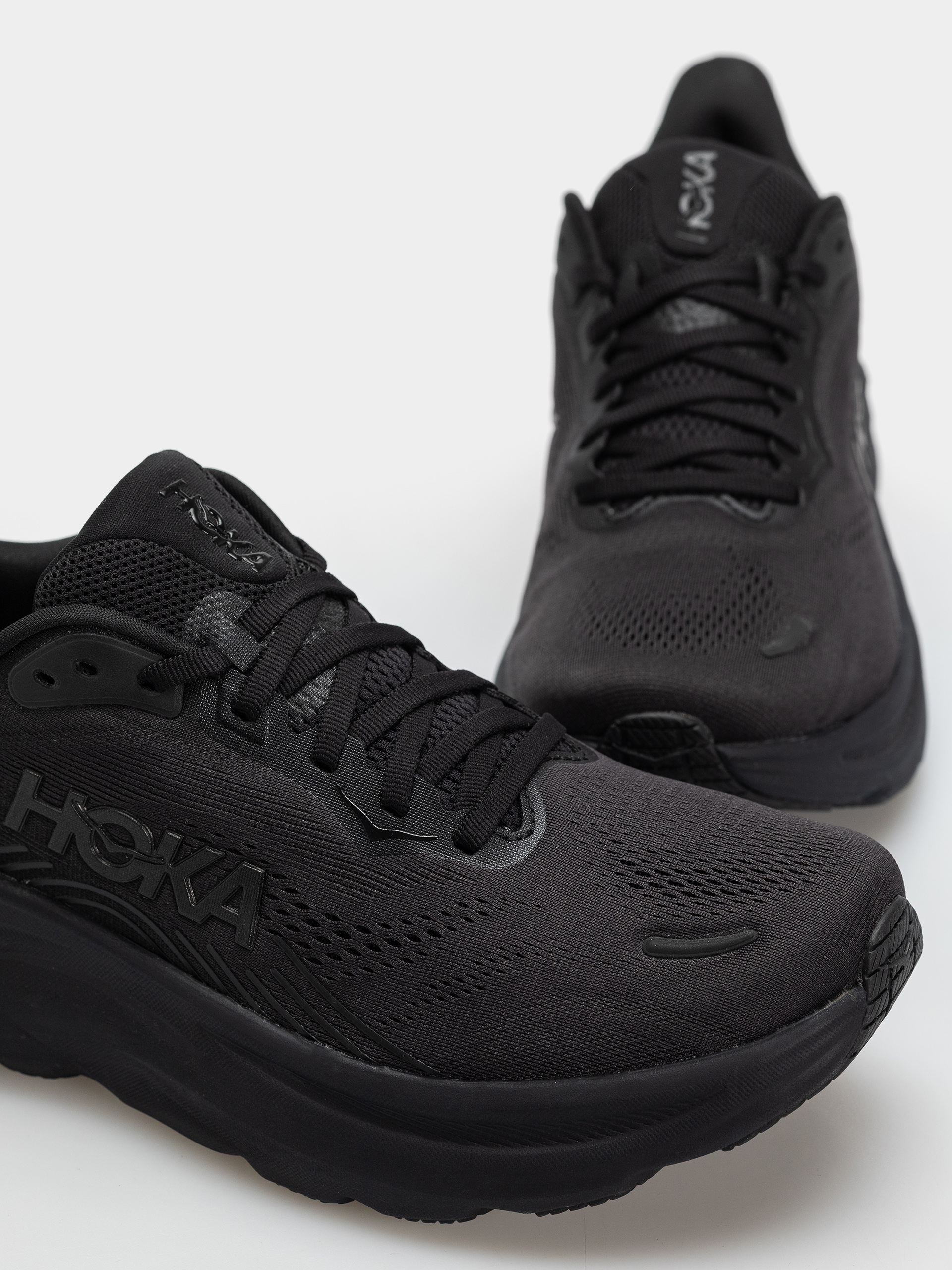 Topánky Hoka Clifton 11 (black/black)