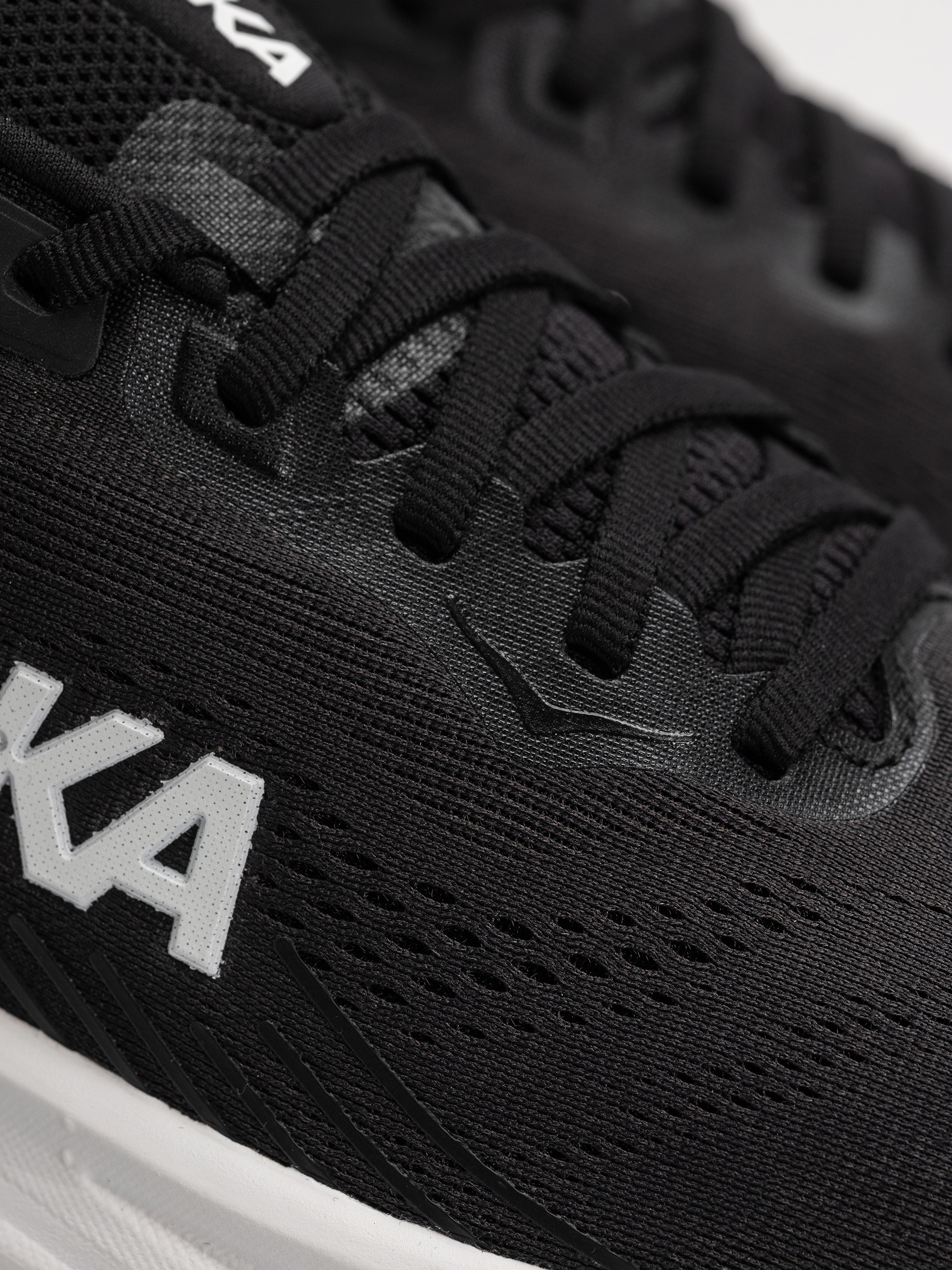 Topánky Hoka Clifton 11 (black/white)