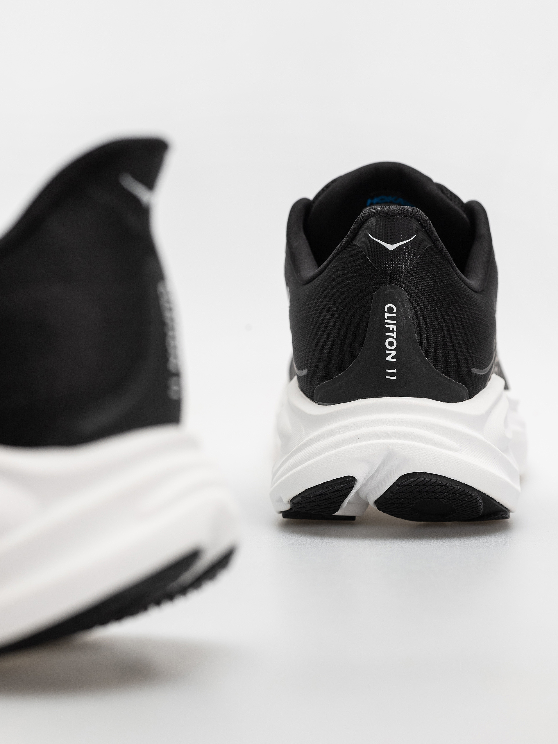 Topánky Hoka Clifton 11 (black/white)