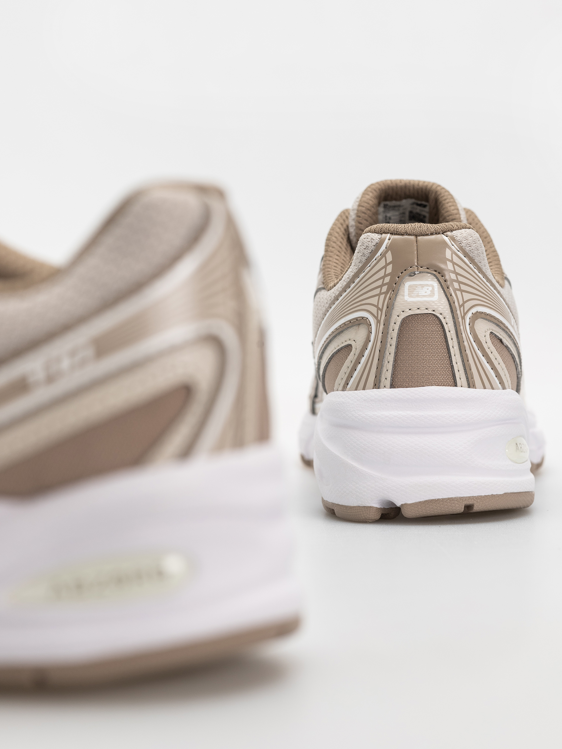 Topánky New Balance 740 JR (timberwolf/driftwood)