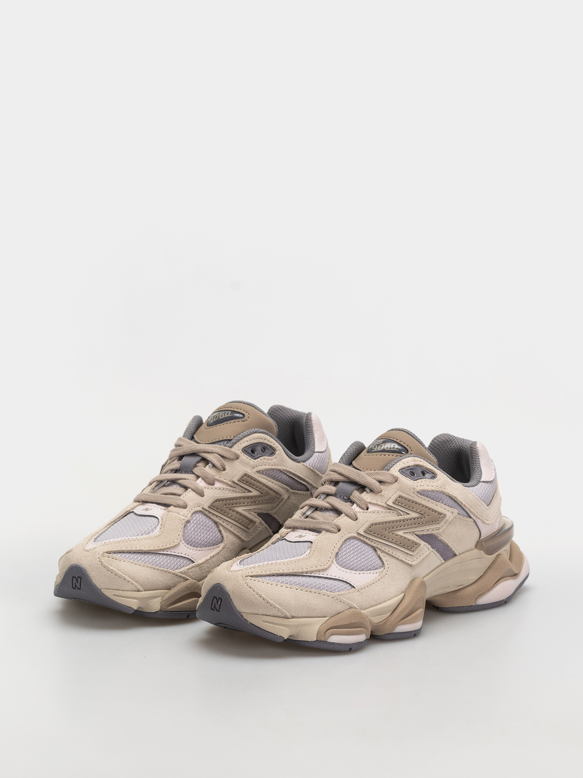 Topánky New Balance 9060 (timberwolf/driftwood)