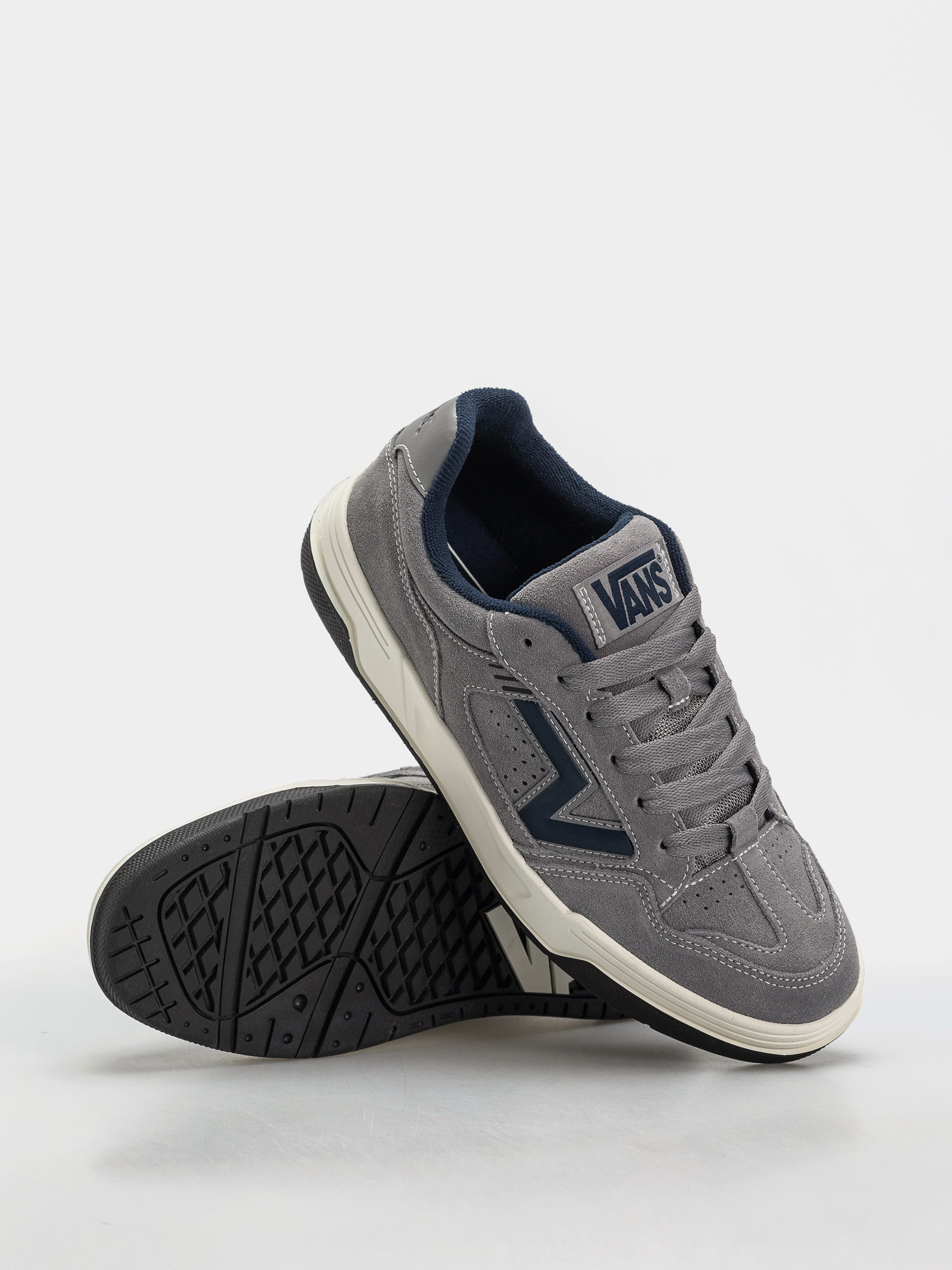 Topánky Vans Upland (gray/navy)