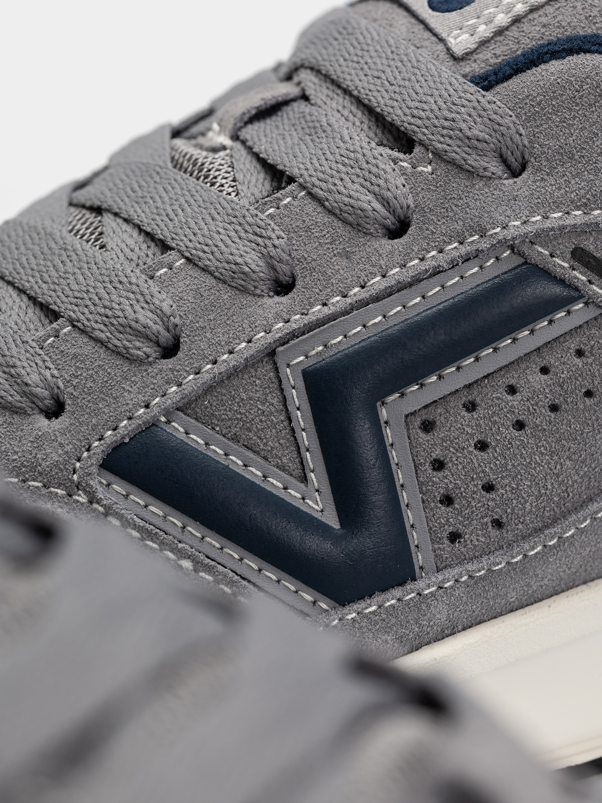 Topánky Vans Upland (gray/navy)