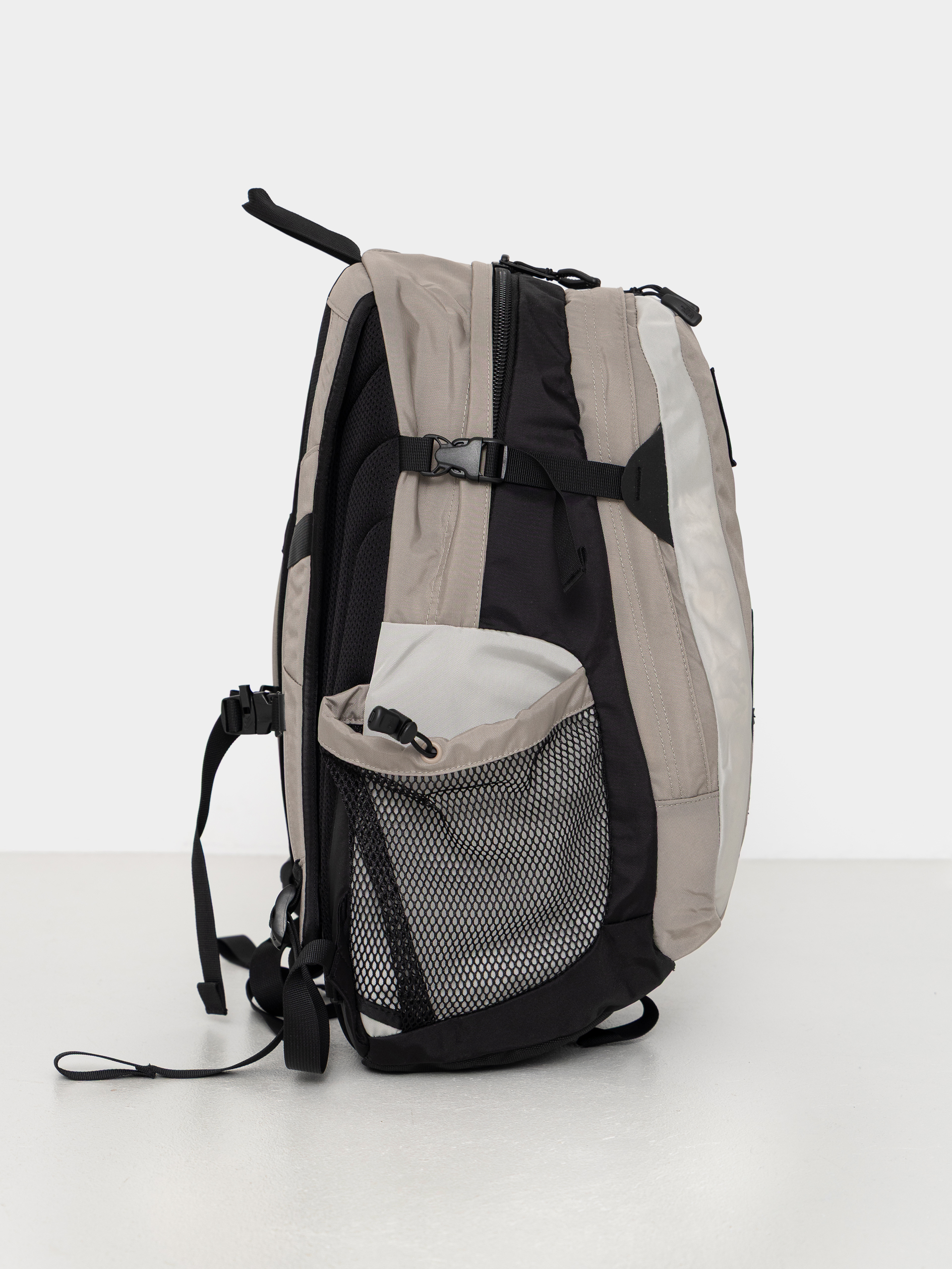 Batoh The North Face Hot Shot Se (stone slab/cumulus cloud)