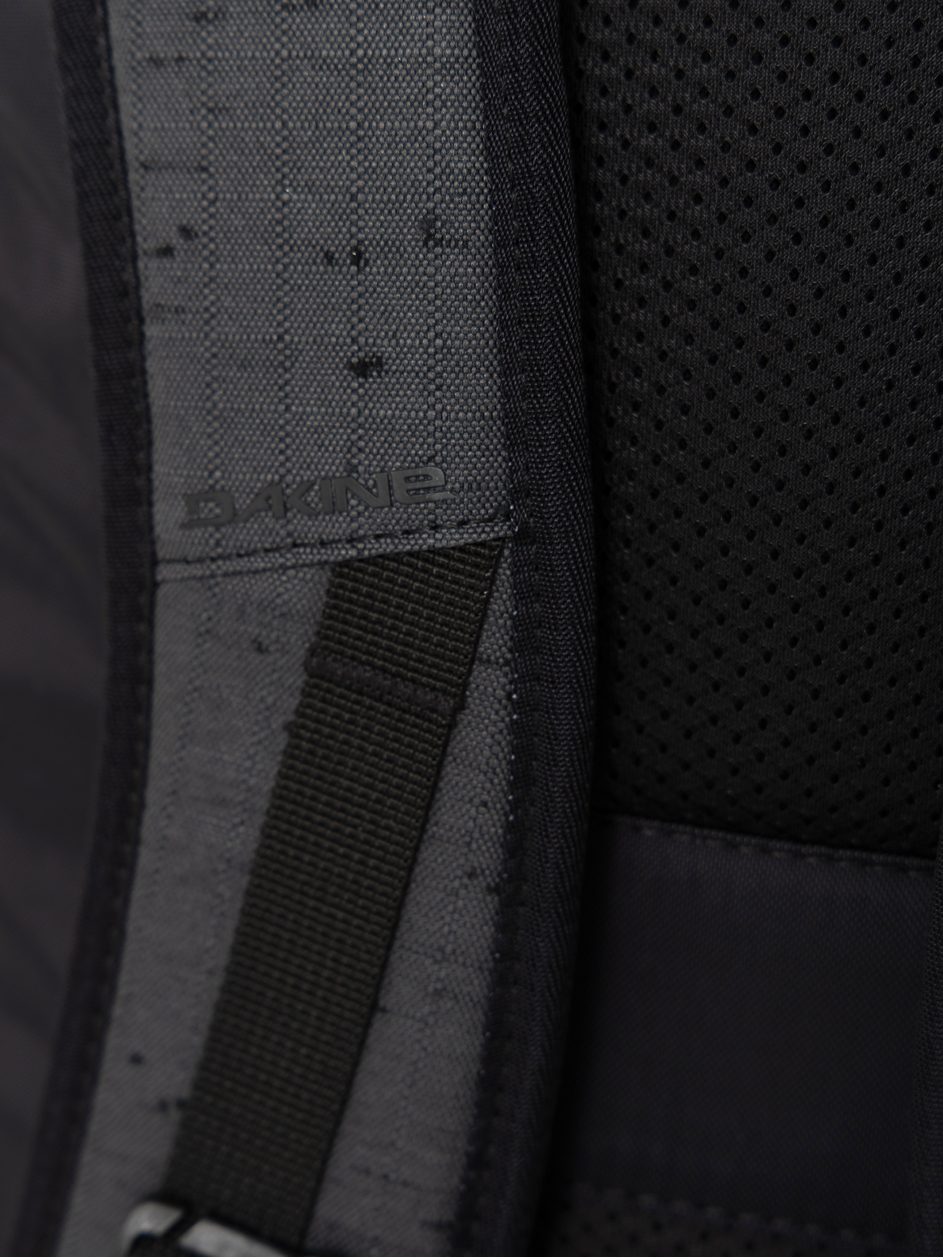 Batoh Dakine Campus 20 Year Anniversary 28L (black)