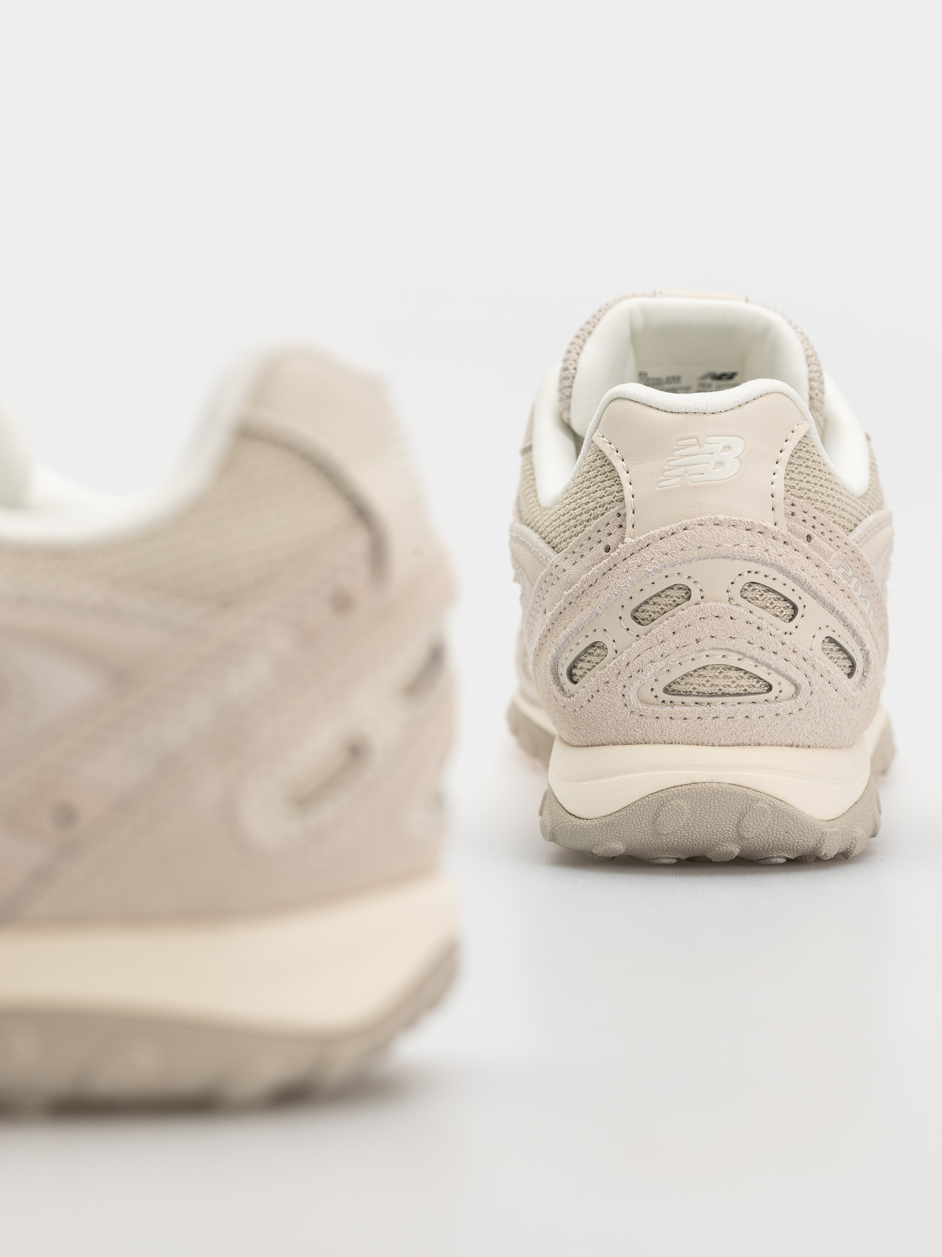 Topánky New Balance 204L (sea salt)