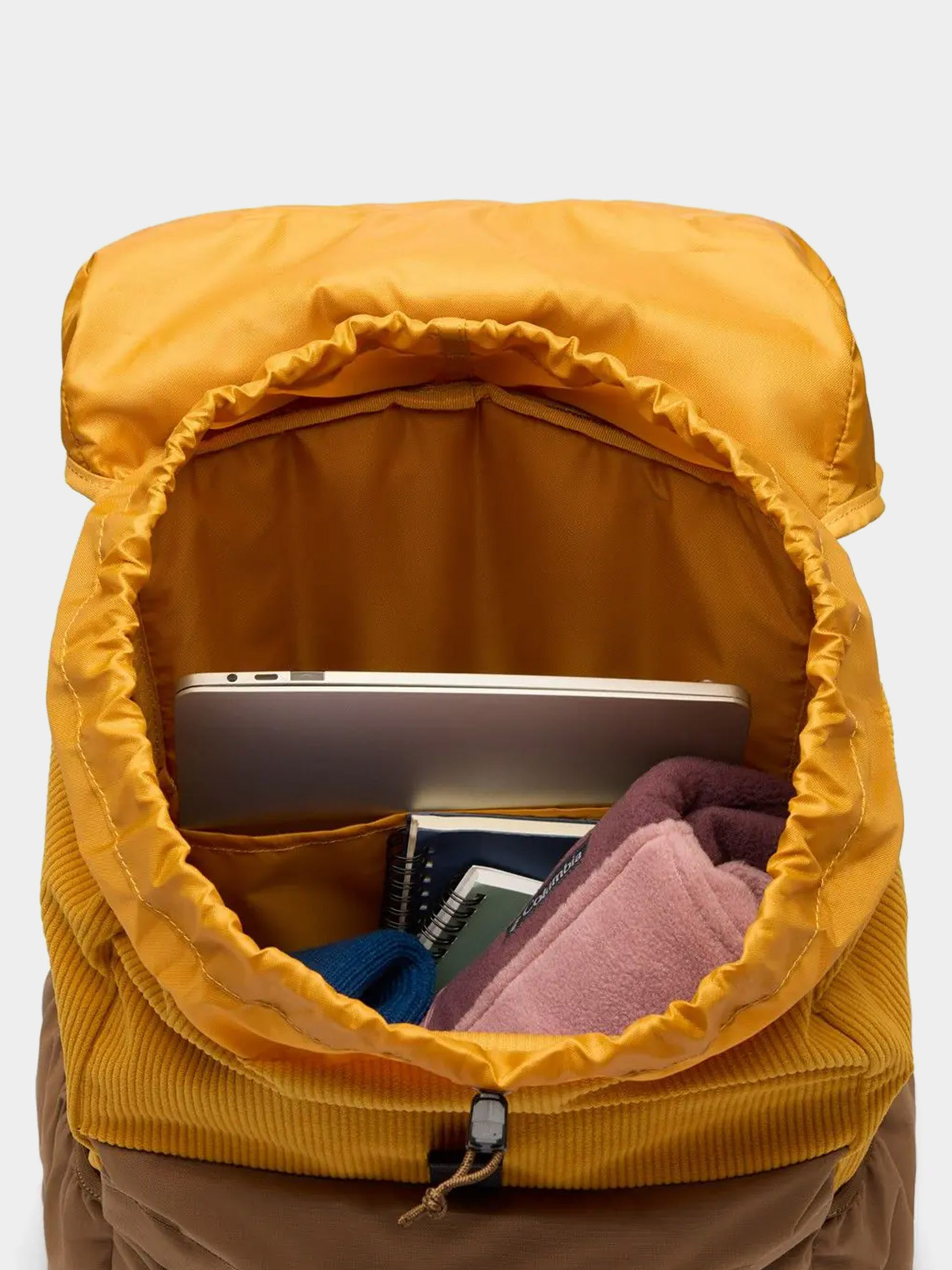 Batoh Columbia Trail Traveler II 28L (squash corduroy)