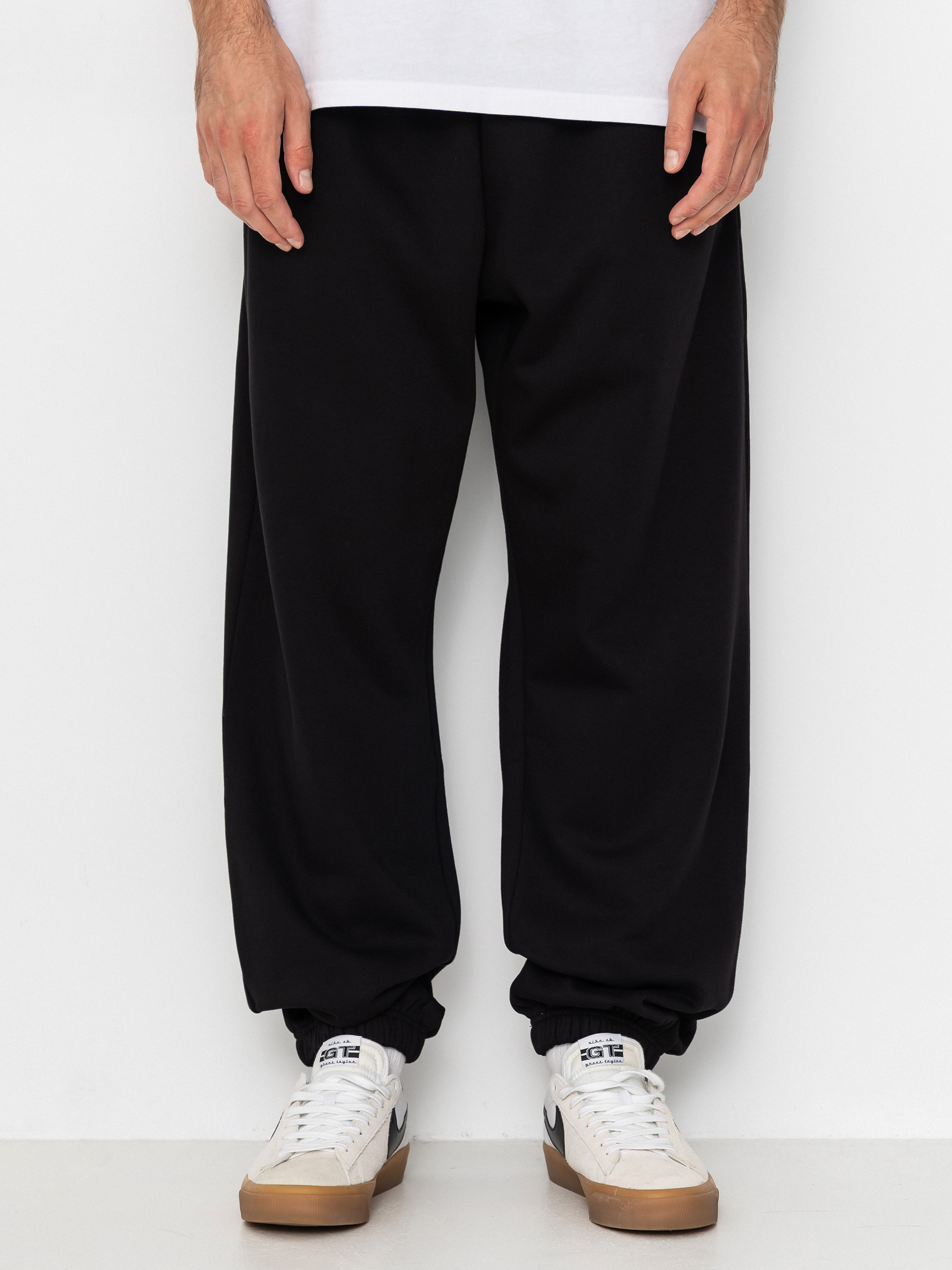Nohavice The North Face Essential Simple Dome Relaxed (tnf black)