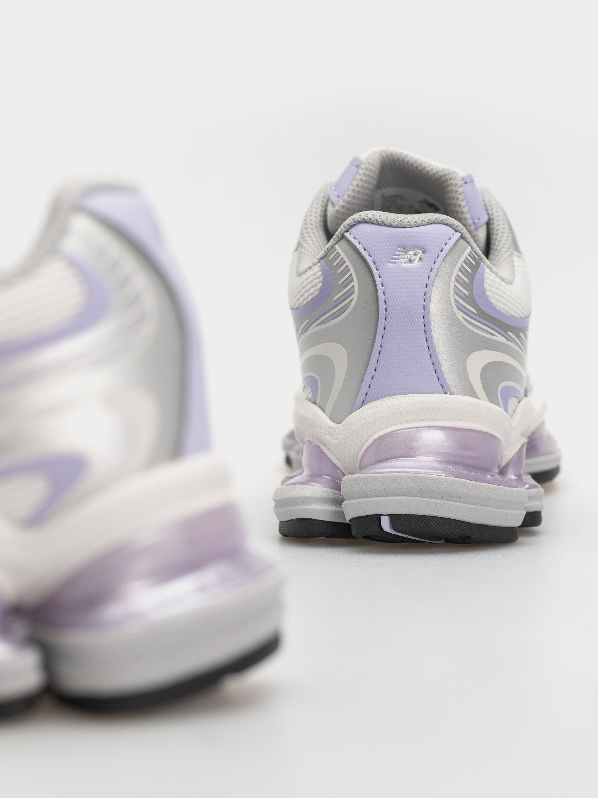 Topánky New Balance 2000 (reflection/smoked violet)