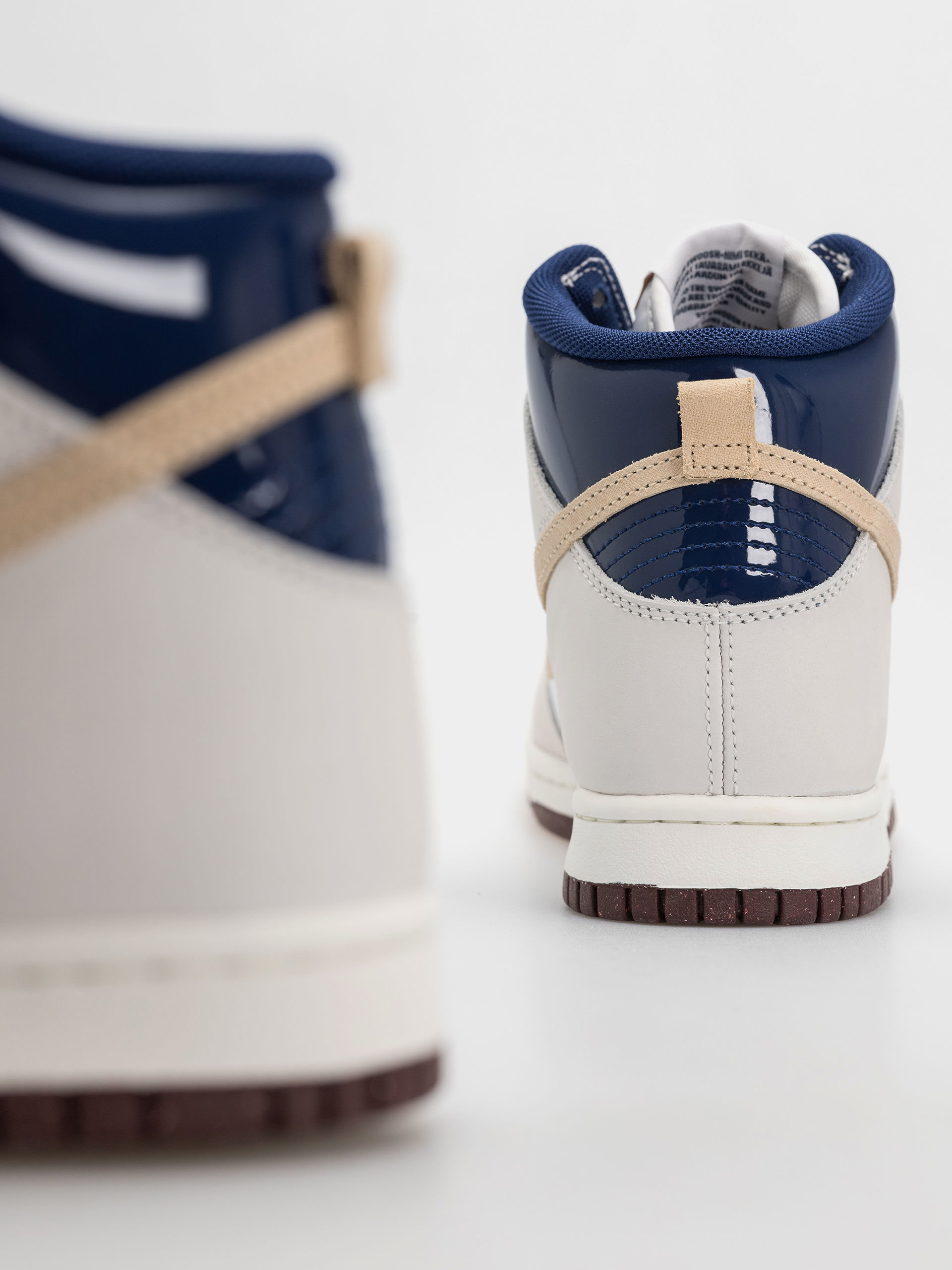 Topánky Nike SB Dunk High Pro QS Beyond (white/ivorysand duneblue void)