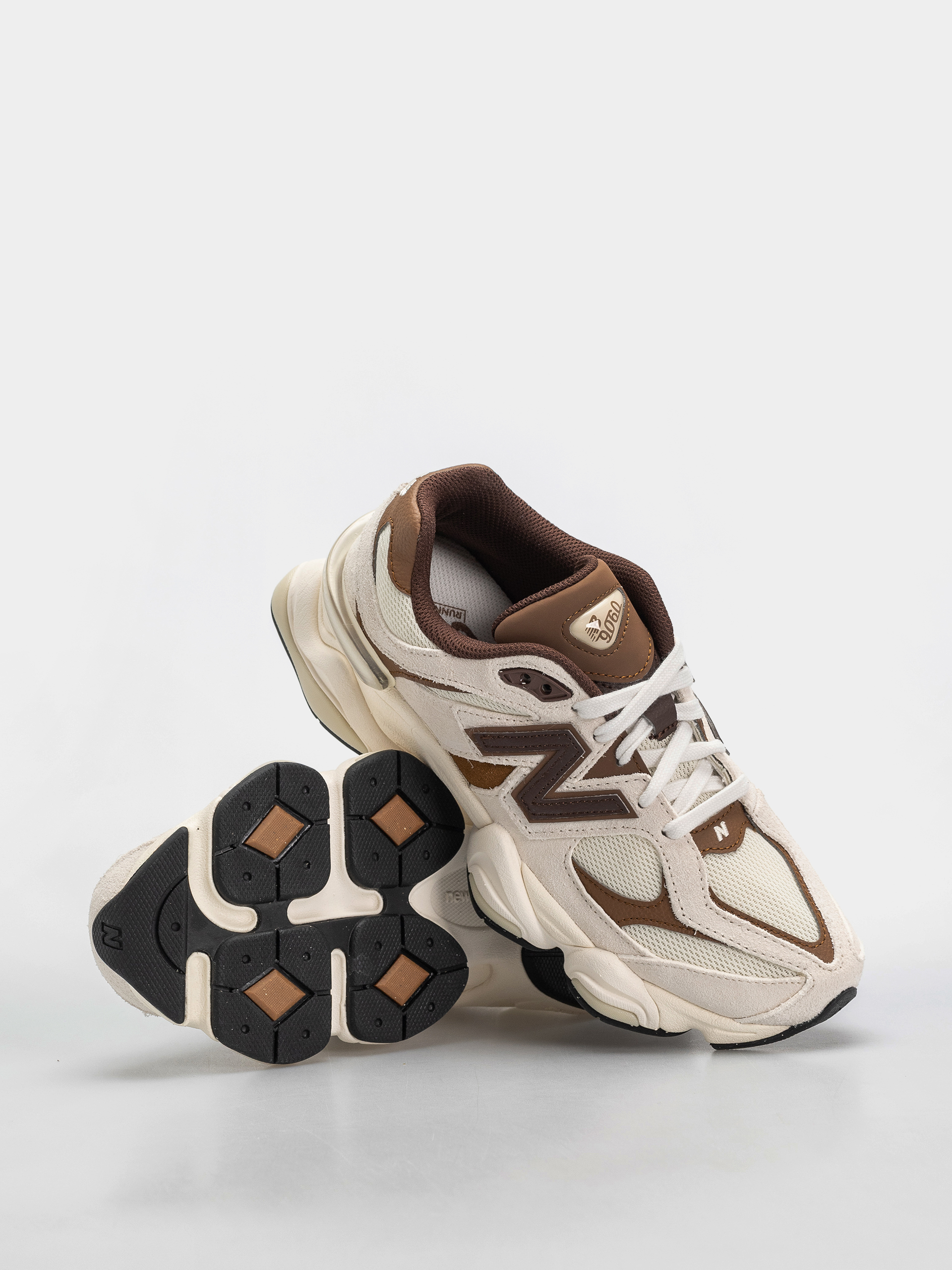 Topánky New Balance 9060 (breakfast tea/angora)