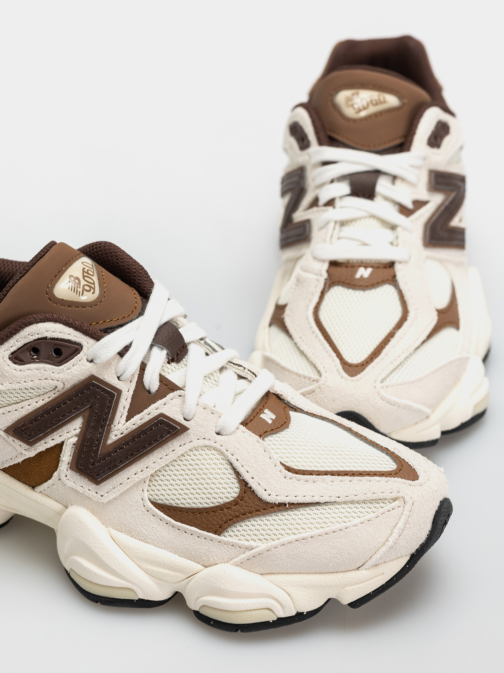 Topánky New Balance 9060 (breakfast tea/angora)