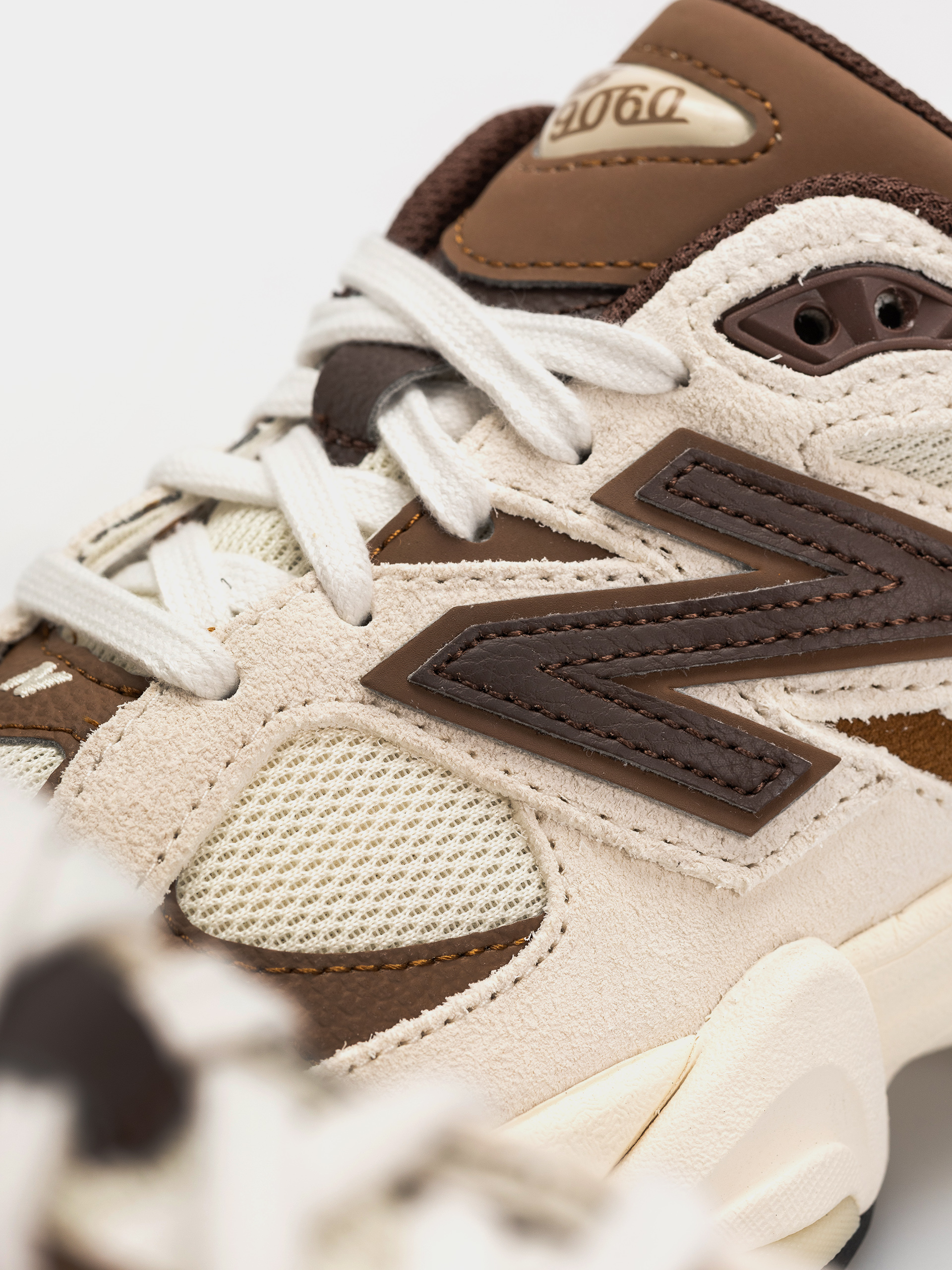Topánky New Balance 9060 (breakfast tea/angora)
