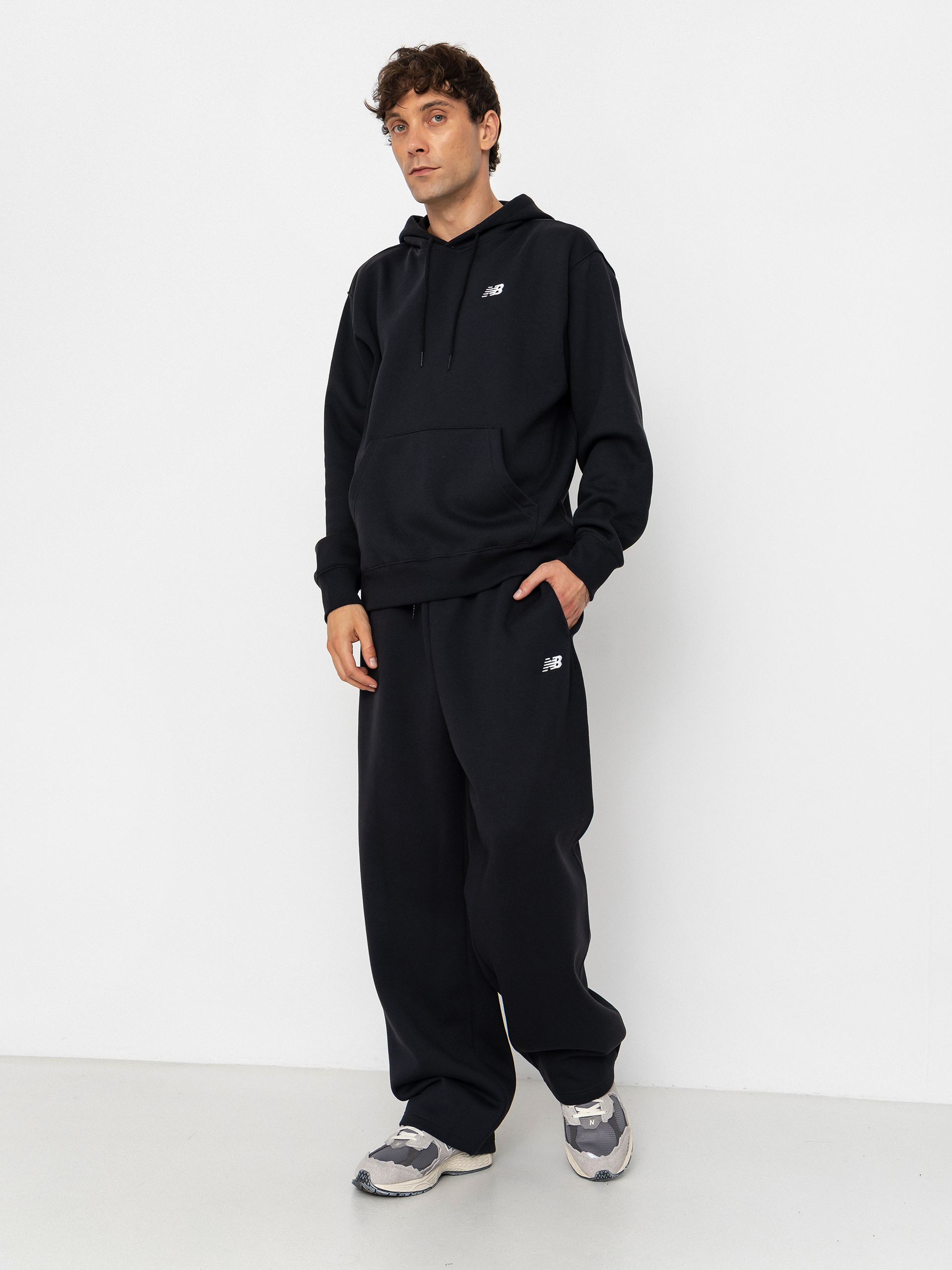 Mikina s kapucňou New Balance Sport Essentials Fleece HD (black)