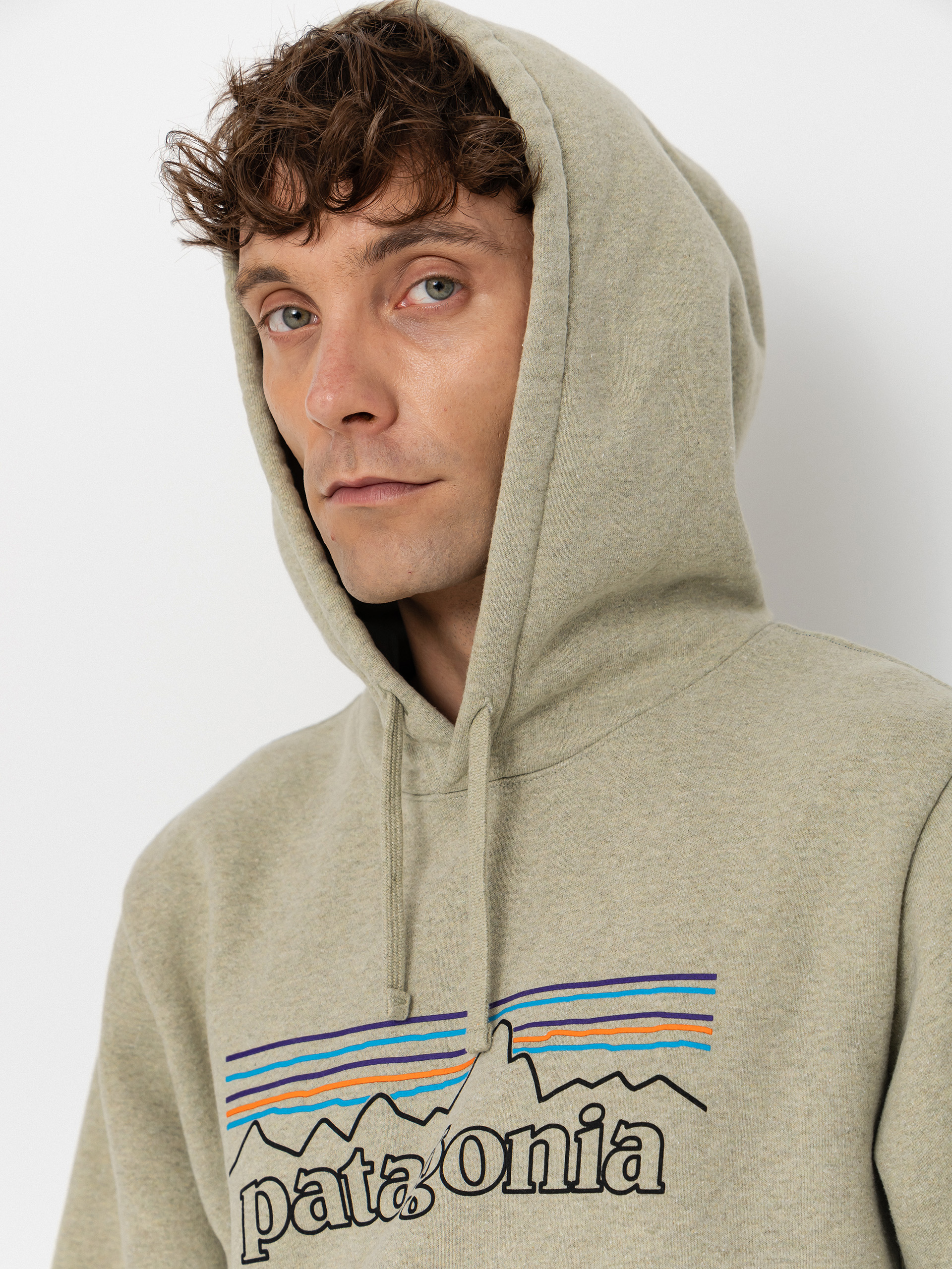 Mikina s kapucňou Patagonia P 6 Logo Uprisal HD (p 6 outline/gumtree green)